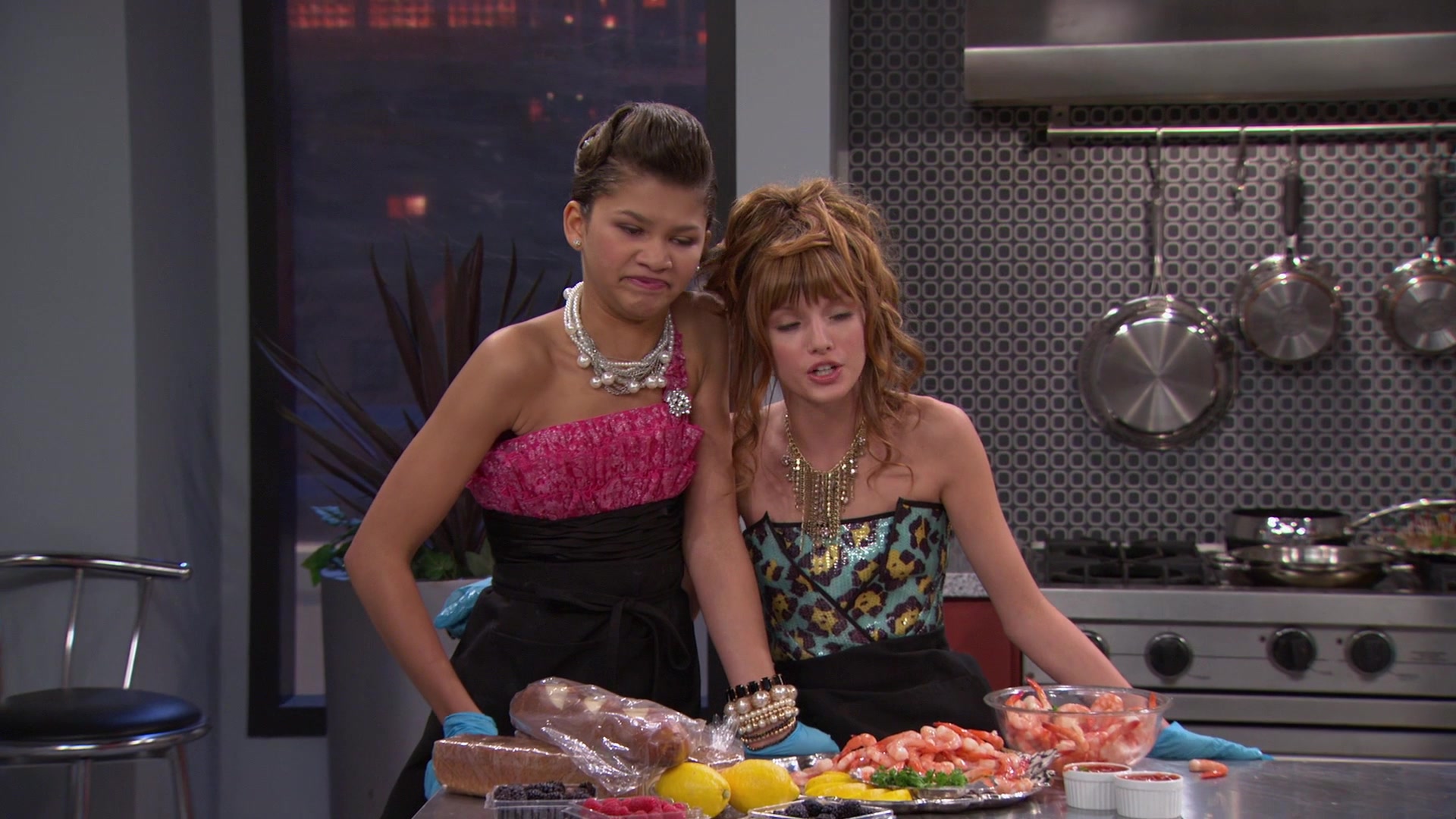 Shake_It_Up_S01E07_1080p_BTD_001813.jpg