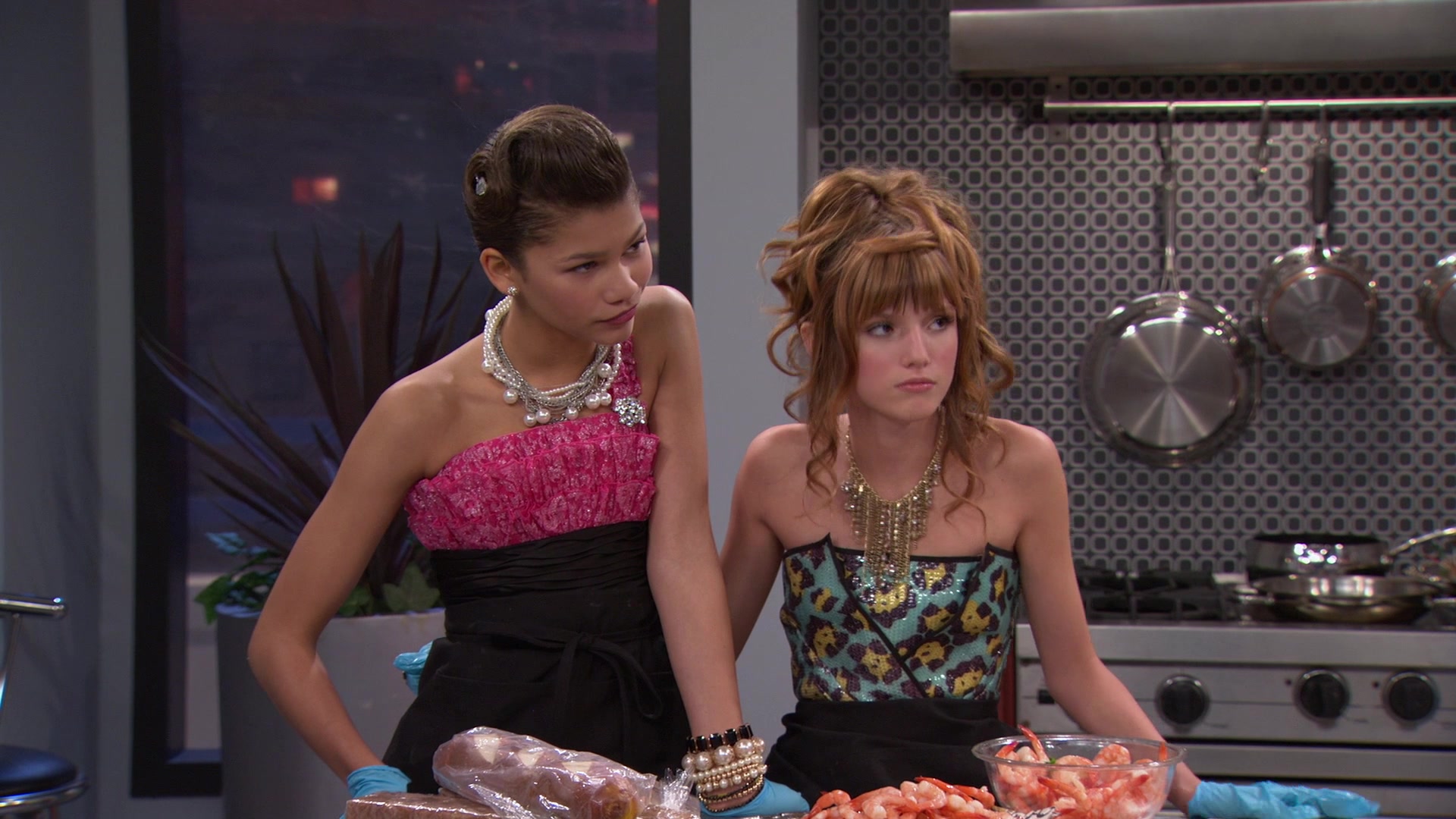 Shake_It_Up_S01E07_1080p_BTD_001821.jpg