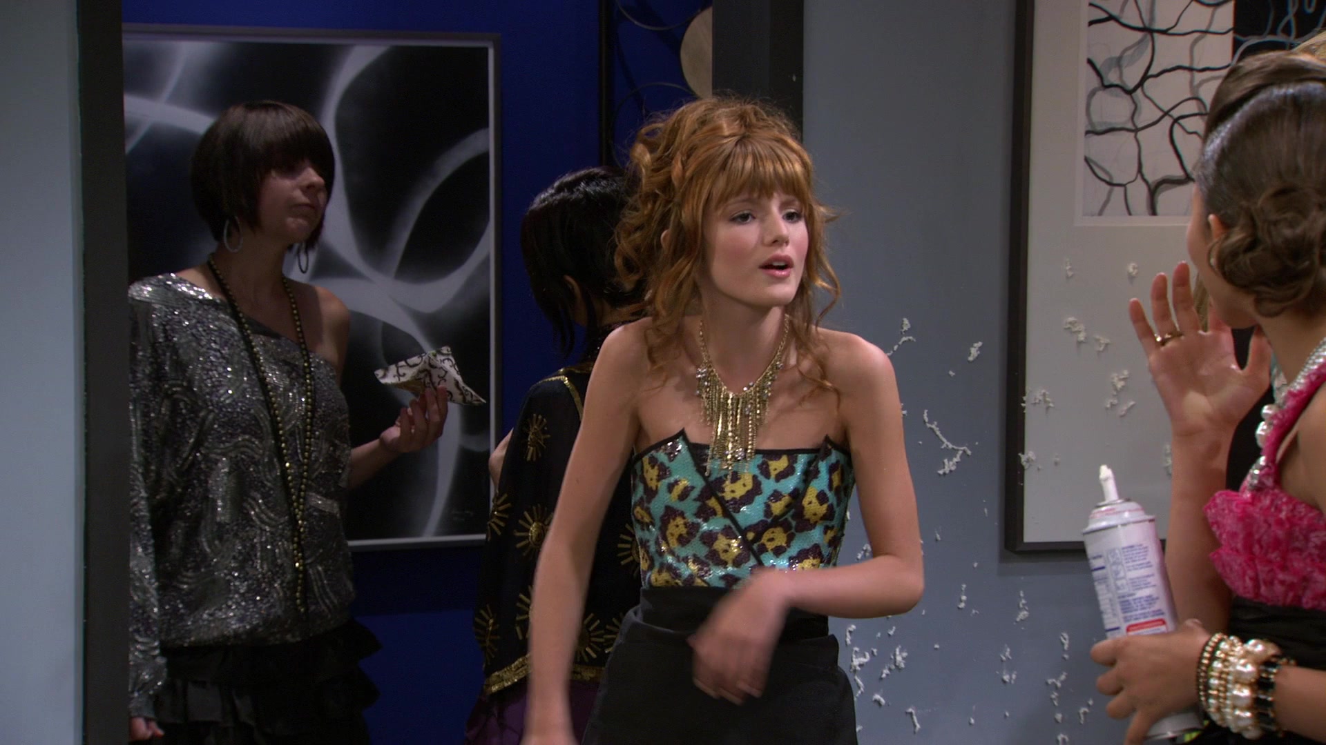 Shake_It_Up_S01E07_1080p_BTD_002771.jpg