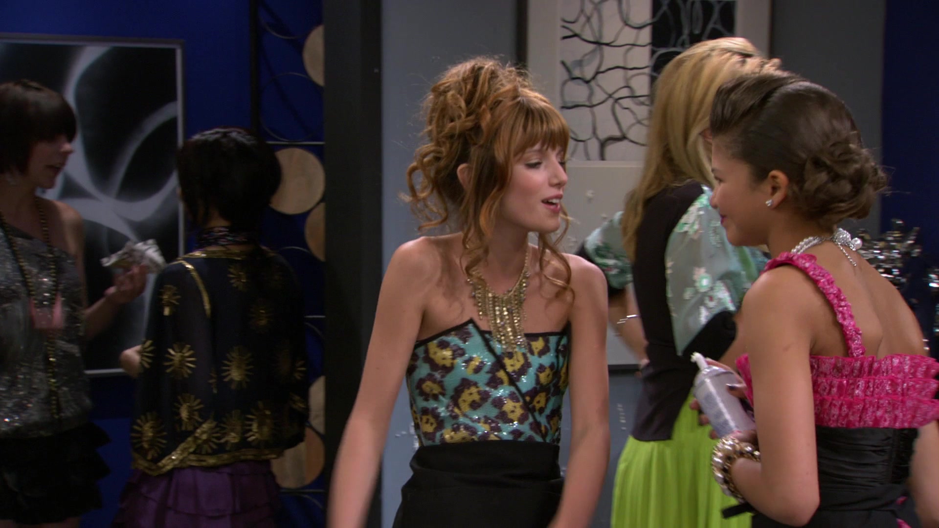 Shake_It_Up_S01E07_1080p_BTD_002774.jpg