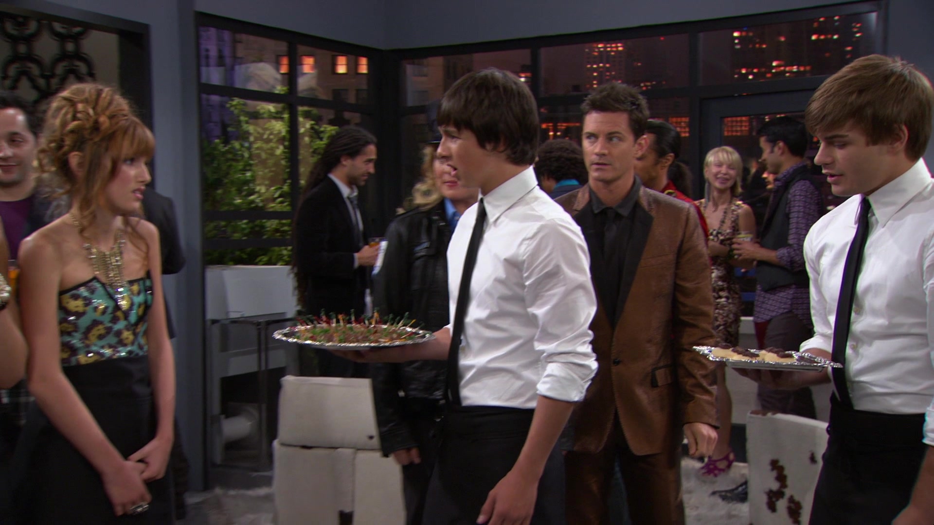Shake_It_Up_S01E07_1080p_BTD_002876.jpg