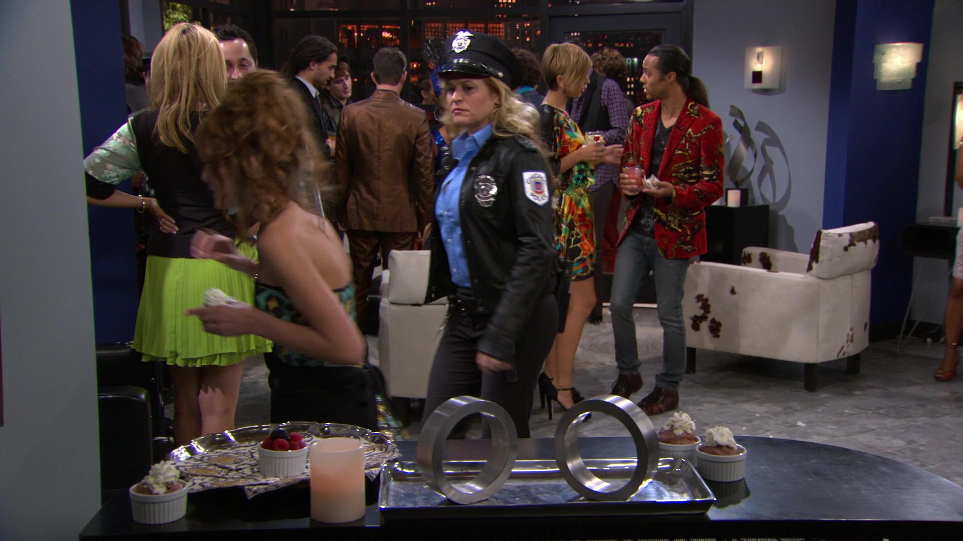Shake_It_Up_S01E07_1080p_BTD_002956.jpg