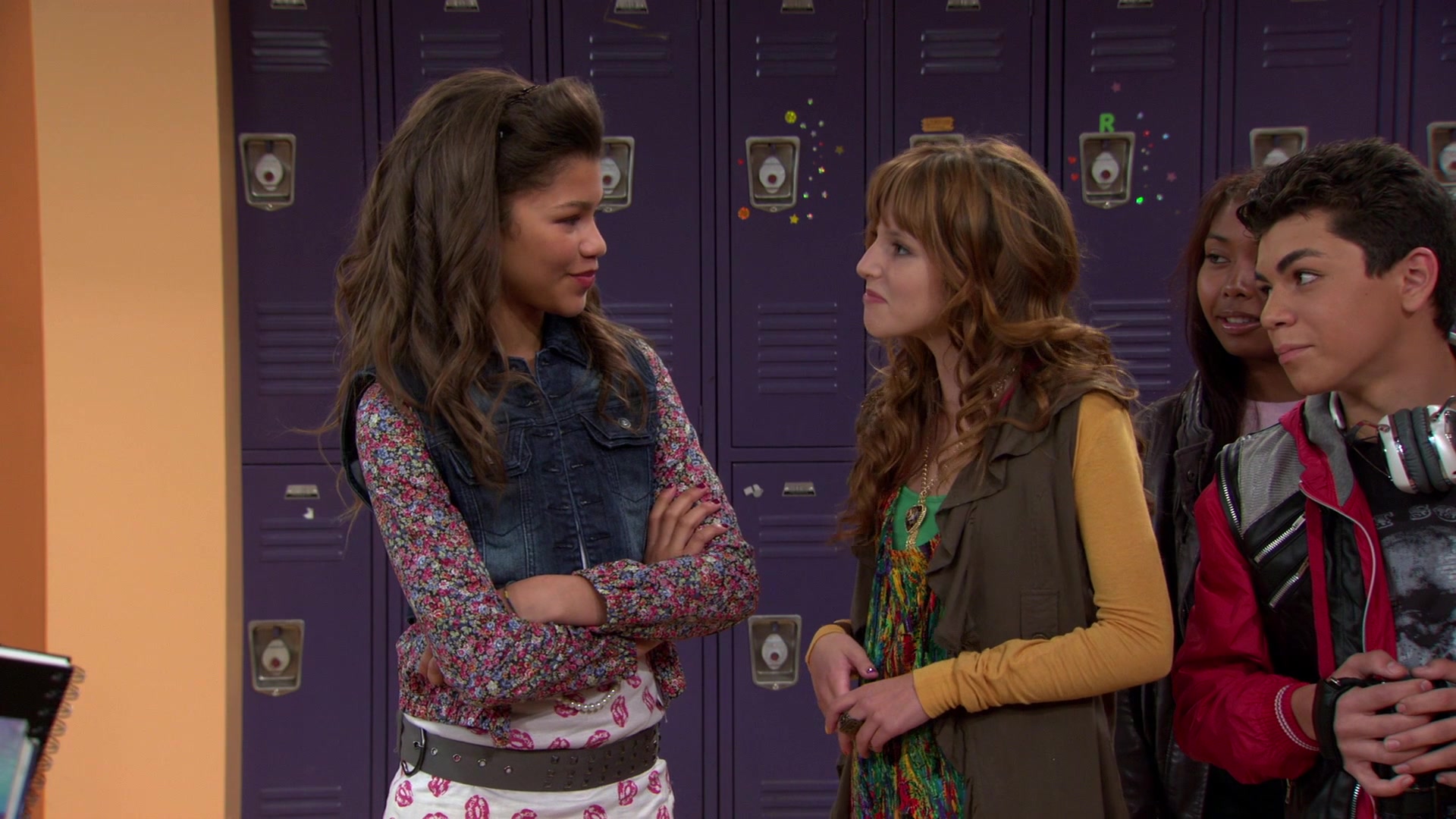 Shake_It_Up_S01E08_1080p_BTD_000433.jpg