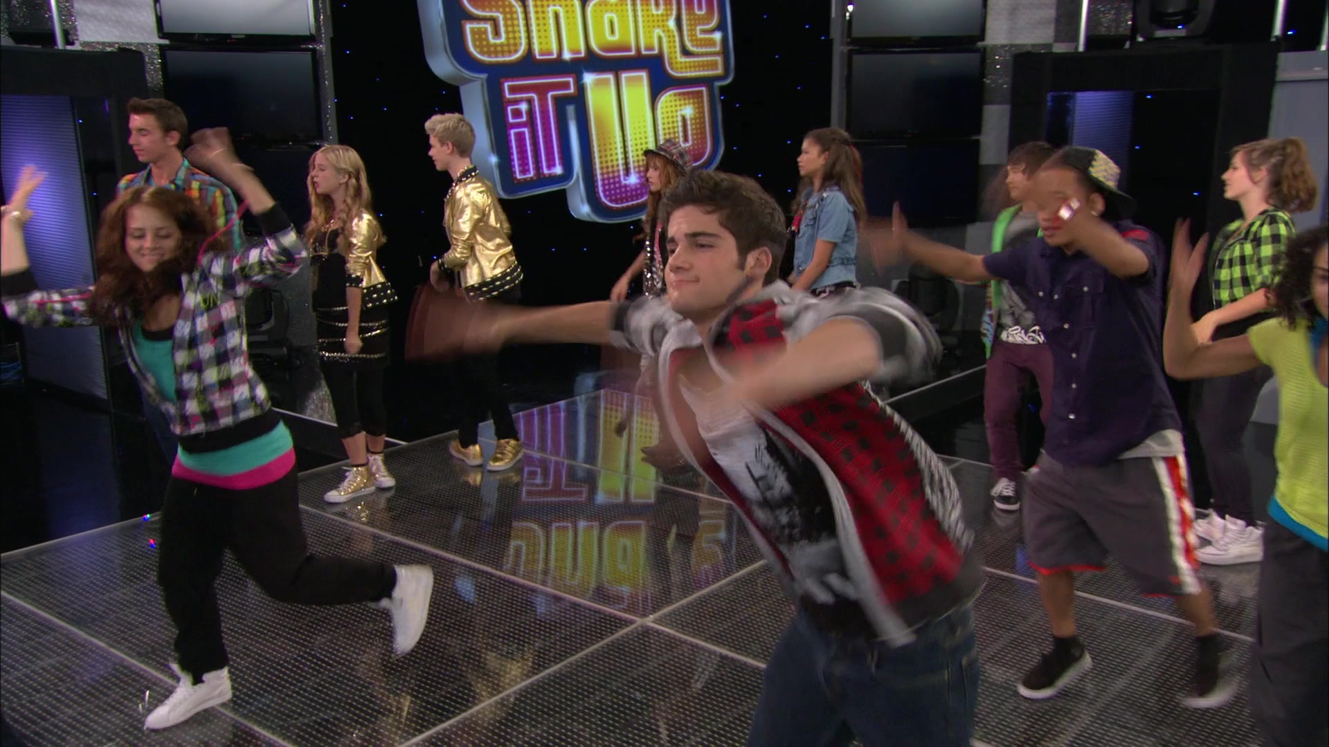 Shake_It_Up_S01E08_1080p_BTD_000806.jpg
