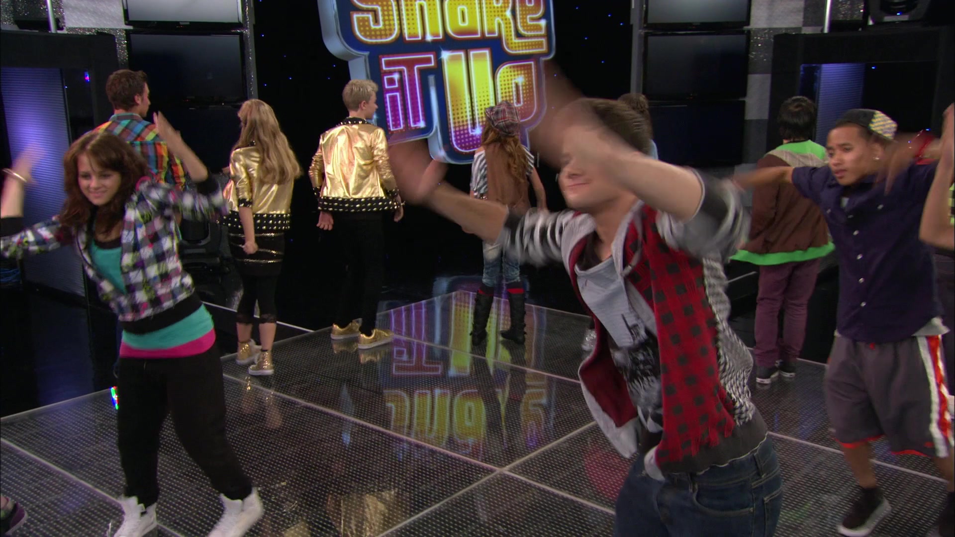 Shake_It_Up_S01E08_1080p_BTD_000807.jpg