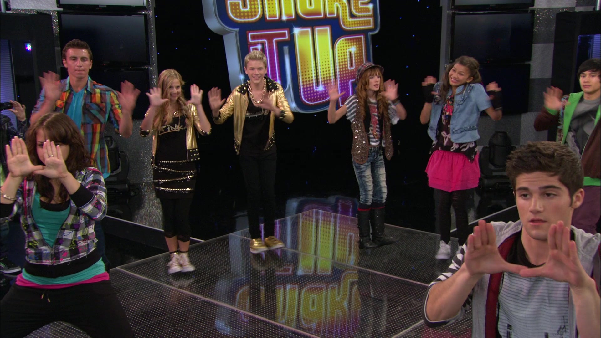 Shake_It_Up_S01E08_1080p_BTD_000811.jpg