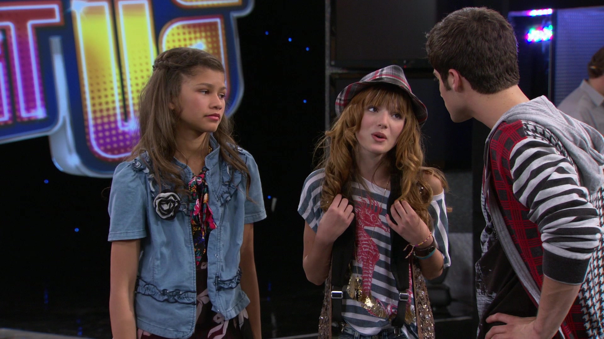 Shake_It_Up_S01E08_1080p_BTD_000932.jpg Shake_It_Up_S01E08_1080p_BTD_000932.jpg