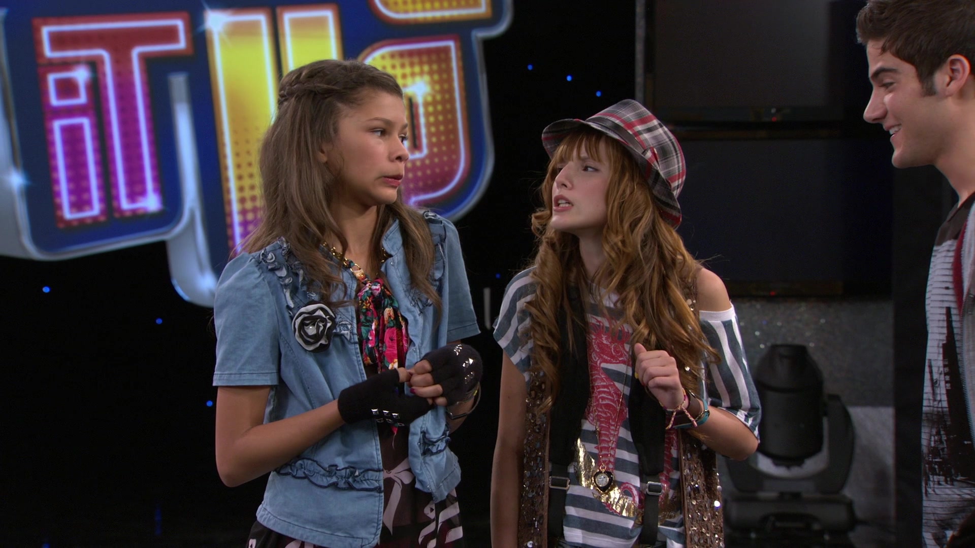 Shake_It_Up_S01E08_1080p_BTD_000972.jpg Shake_It_Up_S01E08_1080p_BTD_000972.jpg