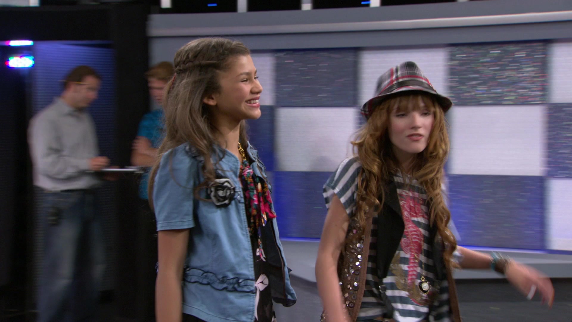Shake_It_Up_S01E08_1080p_BTD_000994.jpg Shake_It_Up_S01E08_1080p_BTD_000994.jpg
