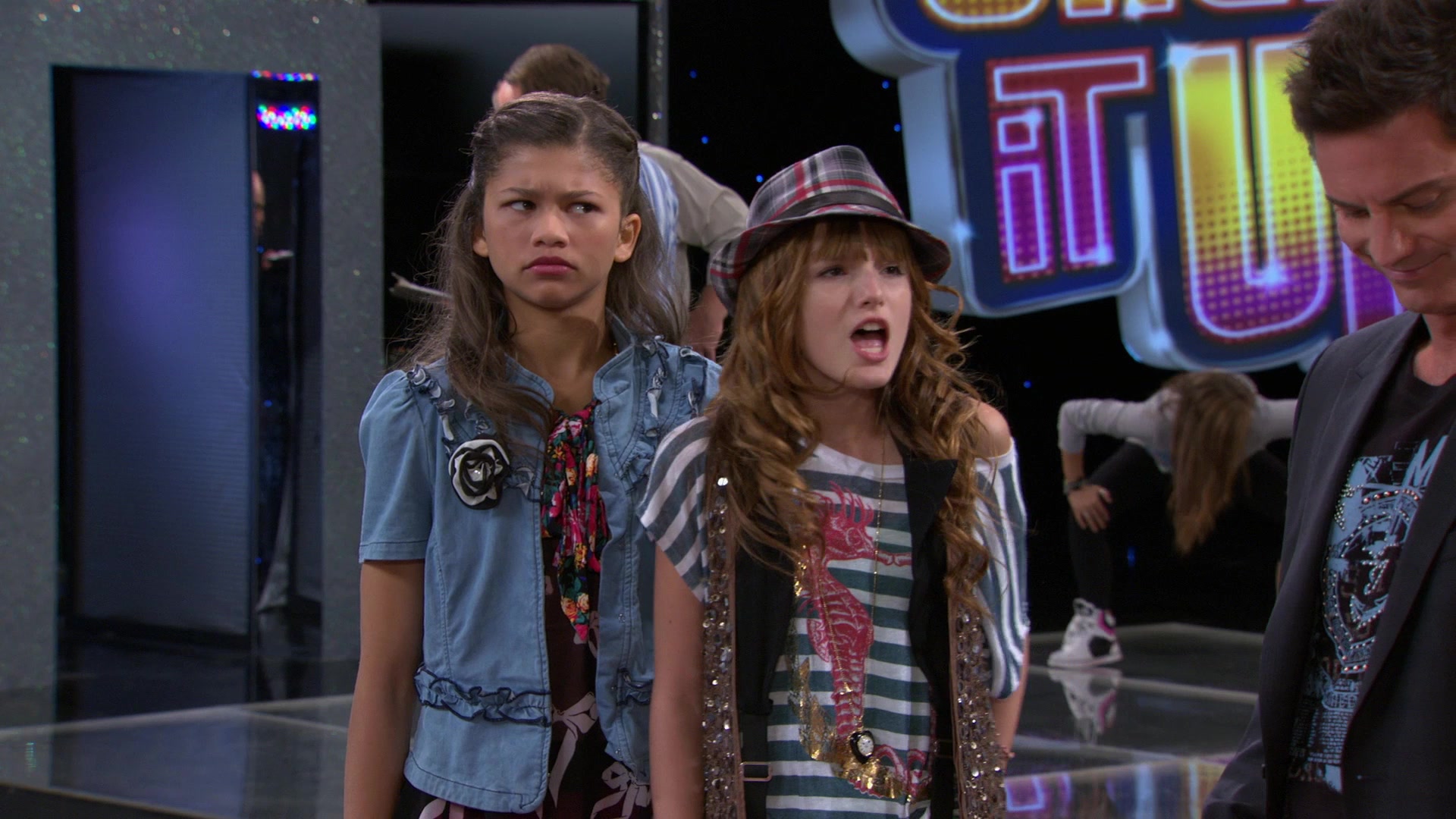 Shake_It_Up_S01E08_1080p_BTD_001201.jpg Shake_It_Up_S01E08_1080p_BTD_001201.jpg