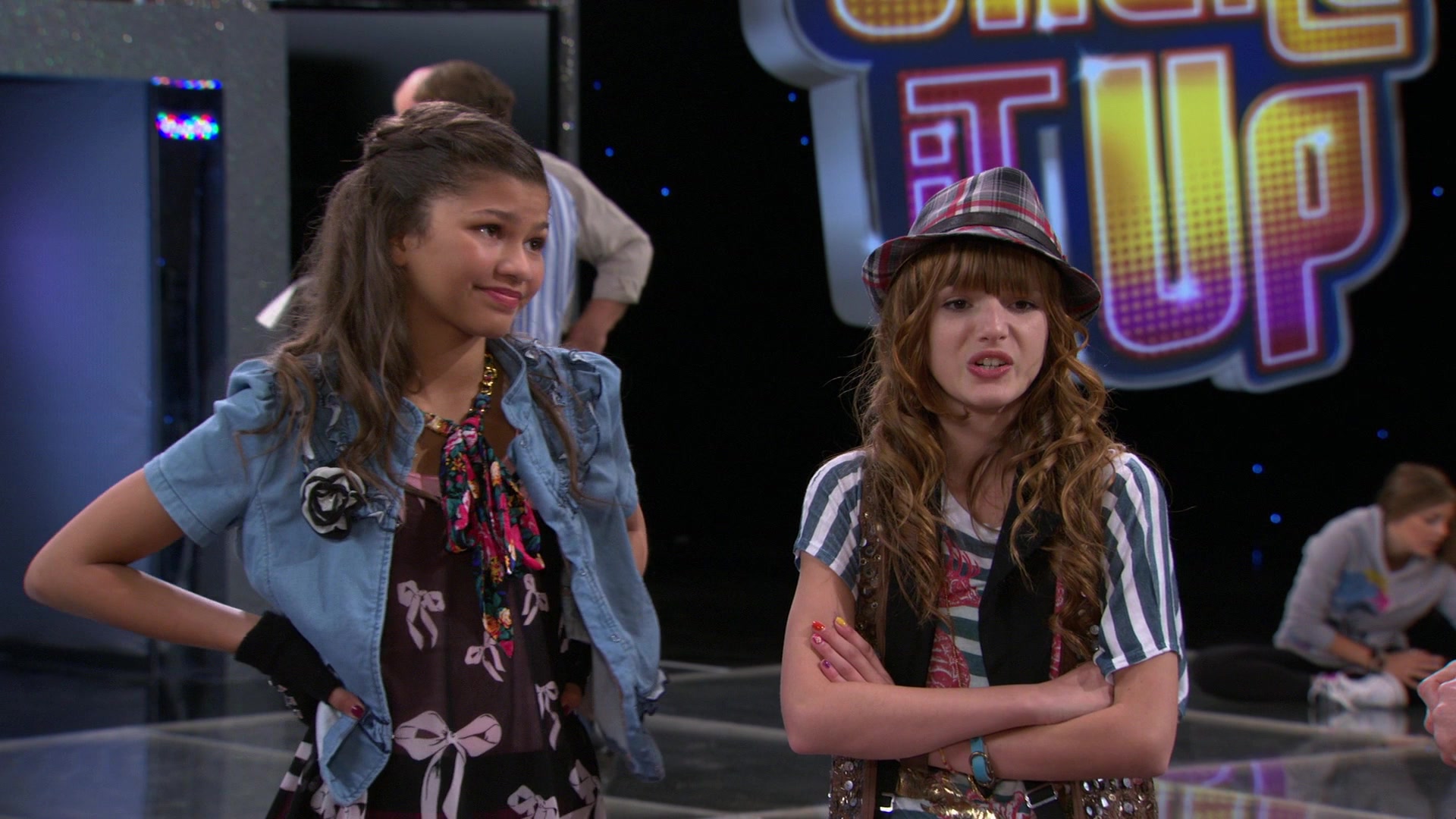 Shake_It_Up_S01E08_1080p_BTD_001243.jpg