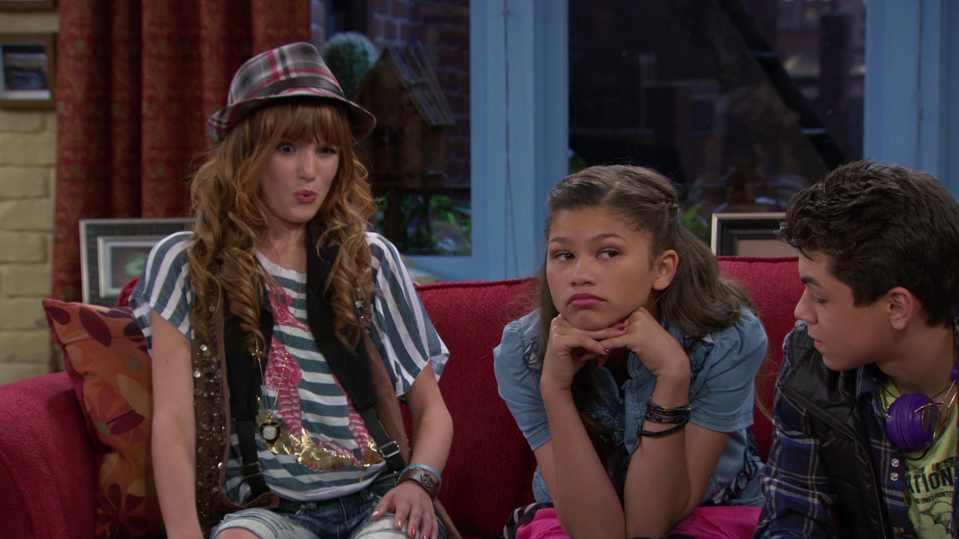 Shake_It_Up_S01E08_1080p_BTD_001580.jpg Shake_It_Up_S01E08_1080p_BTD_001580.jpg