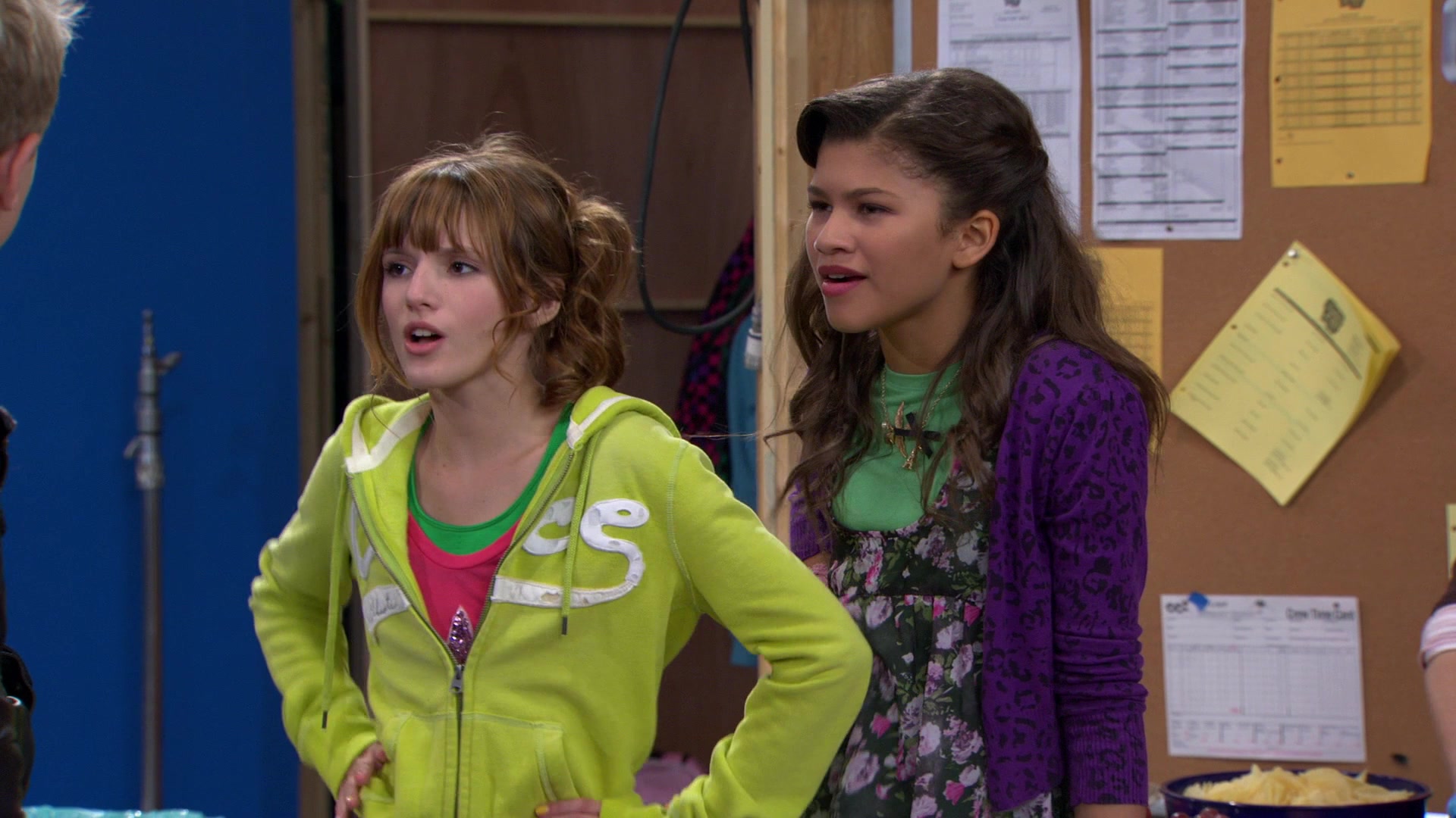 Shake_It_Up_S01E08_1080p_BTD_001789.jpg