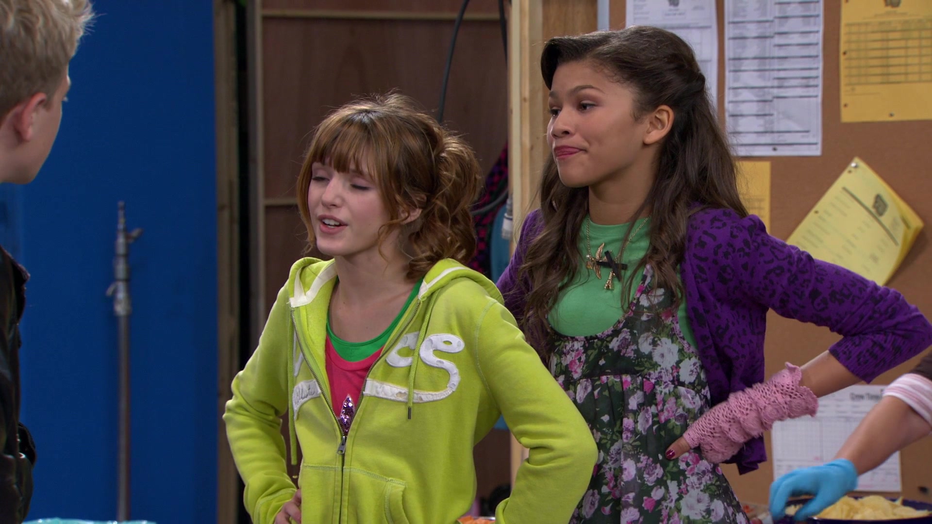 Shake_It_Up_S01E08_1080p_BTD_001793.jpg Shake_It_Up_S01E08_1080p_BTD_001793.jpg