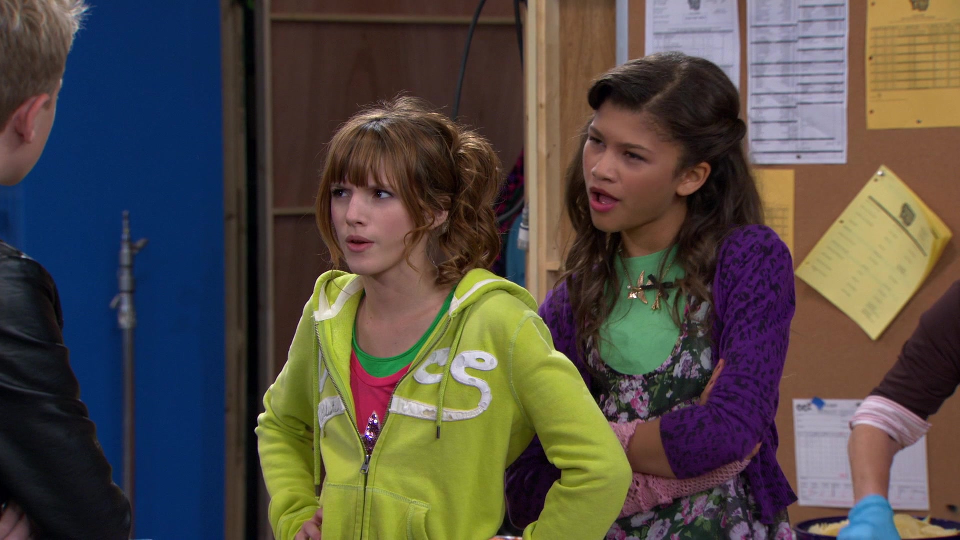Shake_It_Up_S01E08_1080p_BTD_001799.jpg Shake_It_Up_S01E08_1080p_BTD_001799.jpg