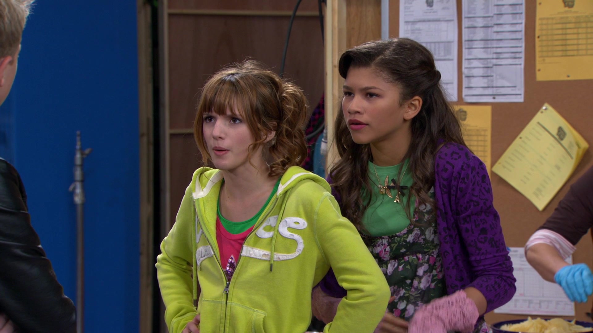 Shake_It_Up_S01E08_1080p_BTD_001802.jpg Shake_It_Up_S01E08_1080p_BTD_001802.jpg