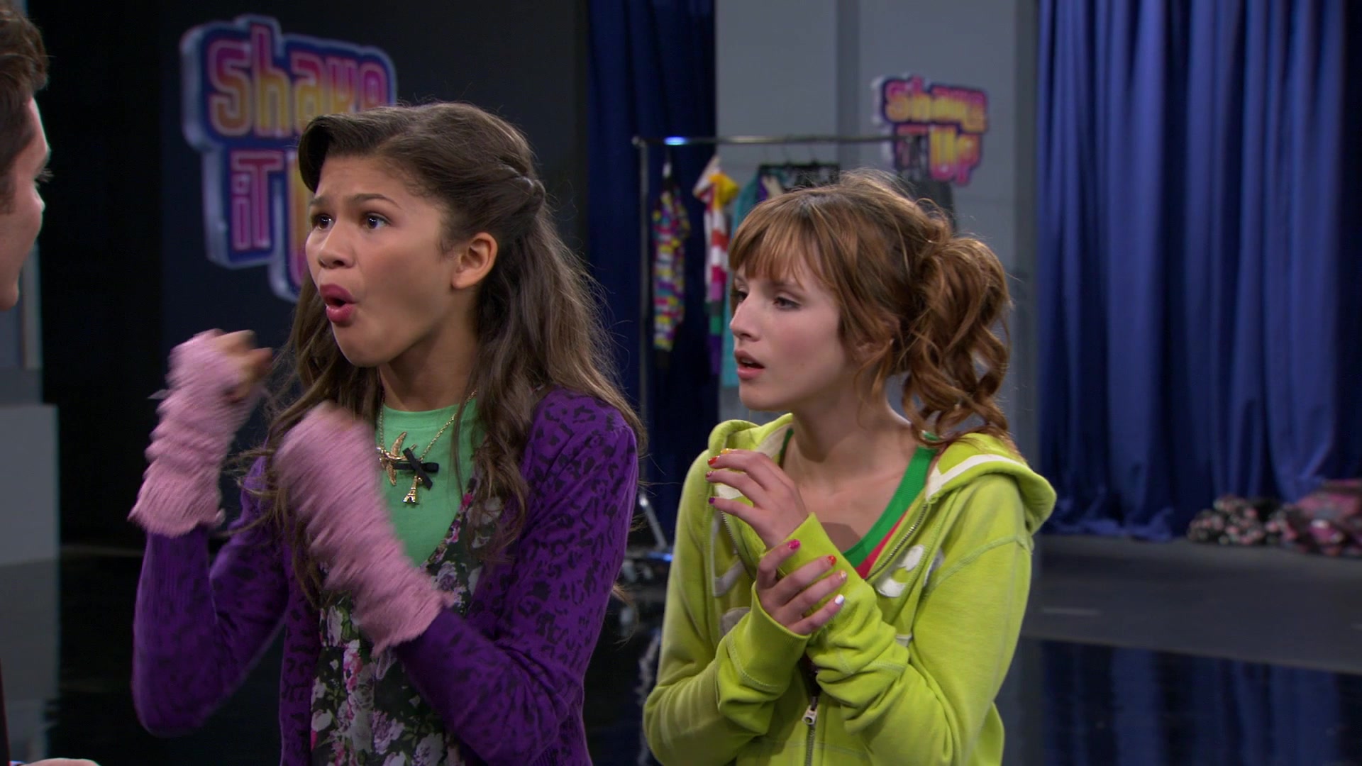 Shake_It_Up_S01E08_1080p_BTD_001891.jpg Shake_It_Up_S01E08_1080p_BTD_001891.jpg