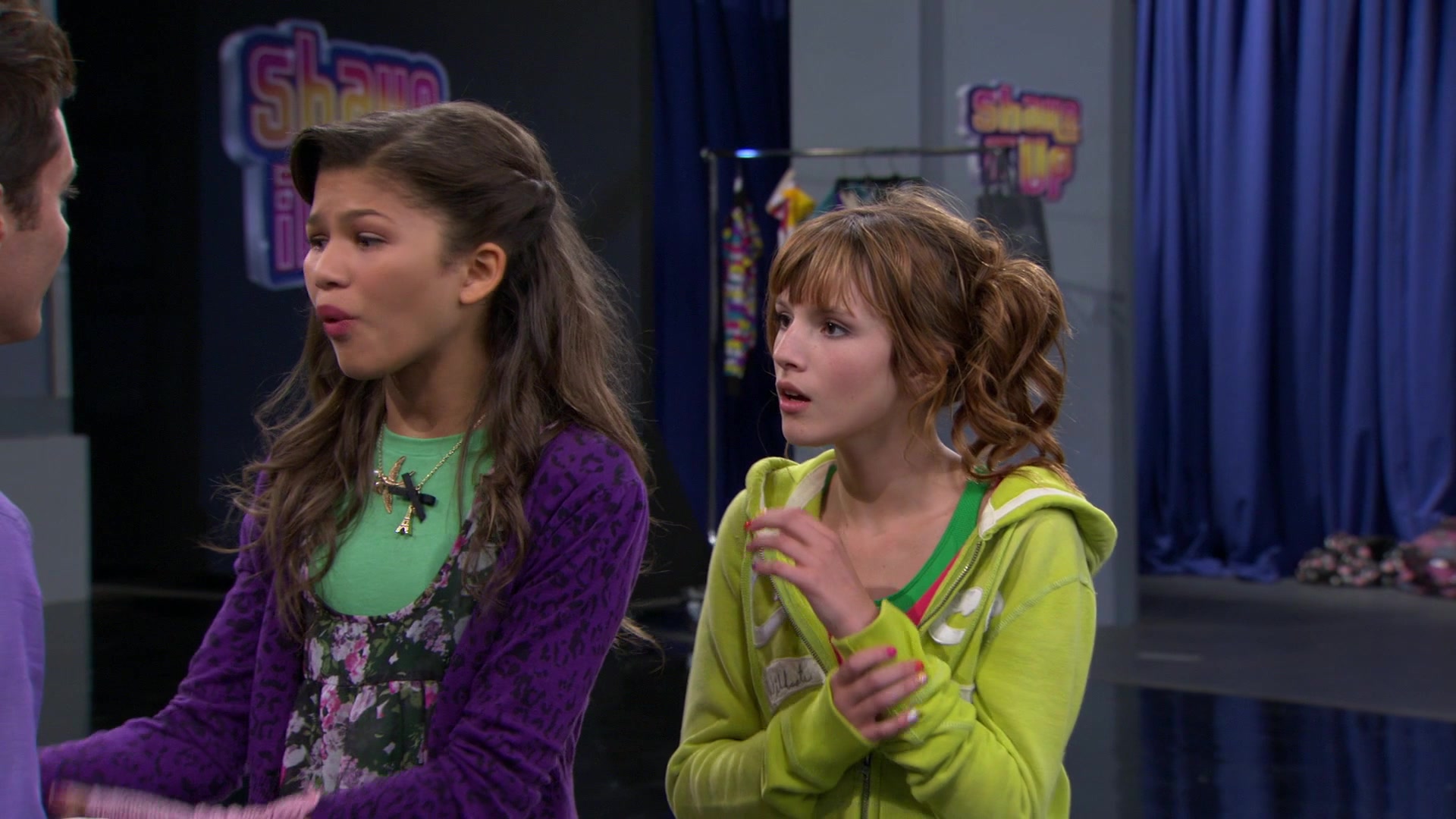 Shake_It_Up_S01E08_1080p_BTD_001892.jpg