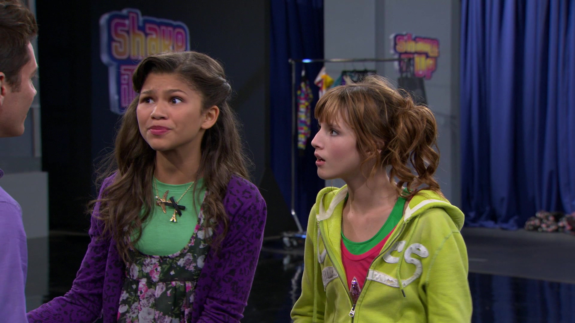 Shake_It_Up_S01E08_1080p_BTD_001893.jpg