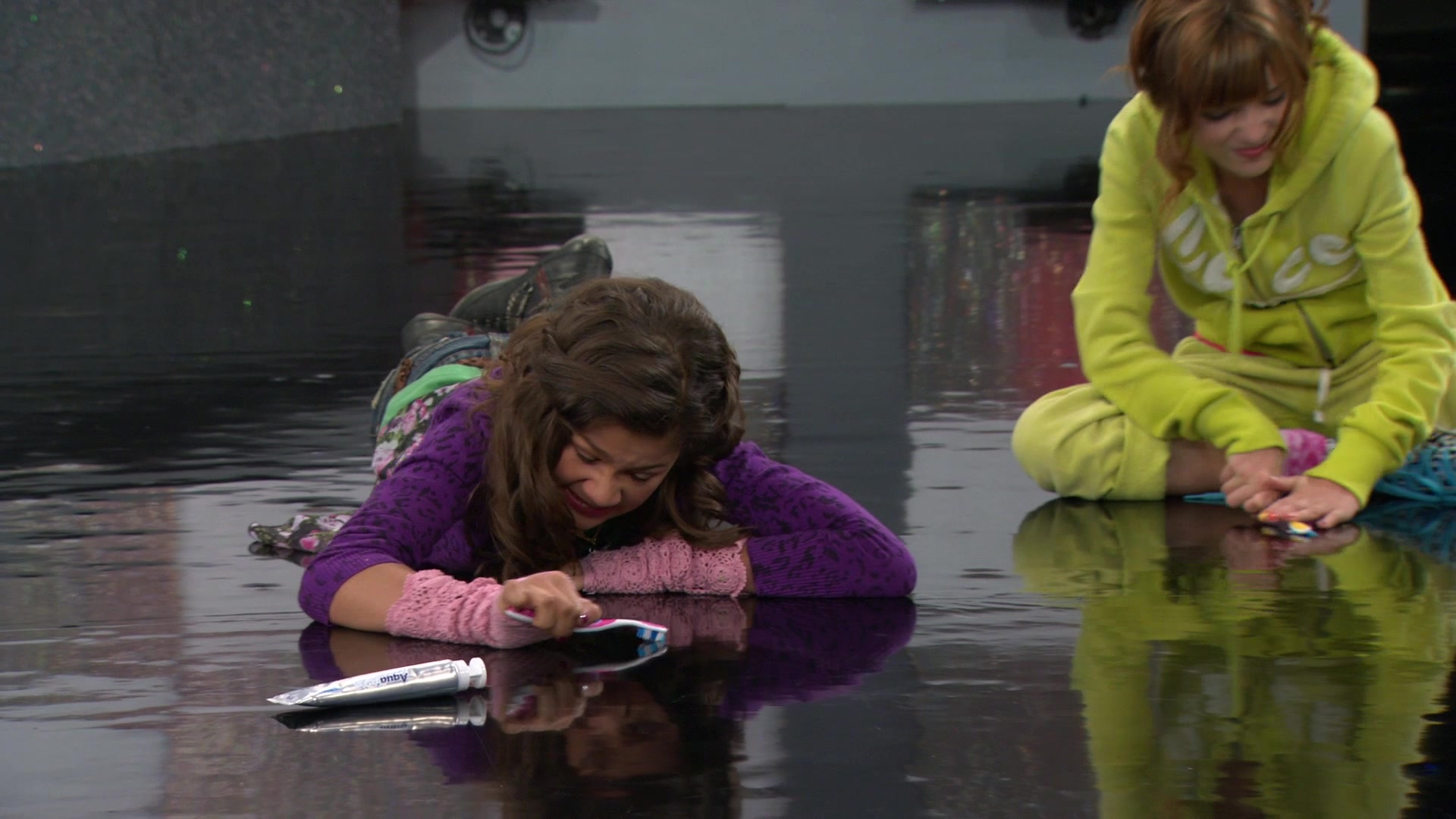 Shake_It_Up_S01E08_1080p_BTD_002085.jpg