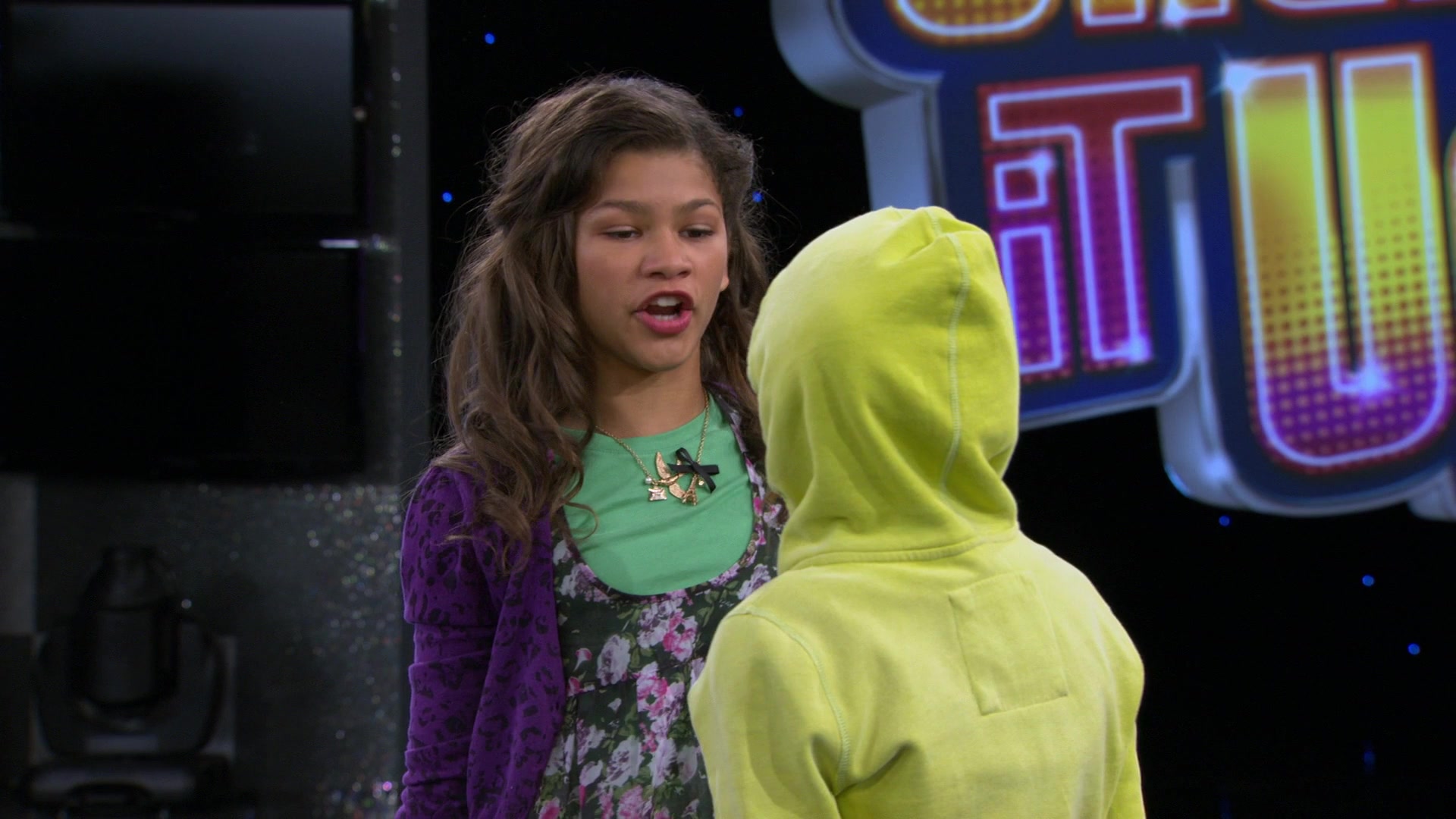 Shake_It_Up_S01E08_1080p_BTD_002188.jpg
