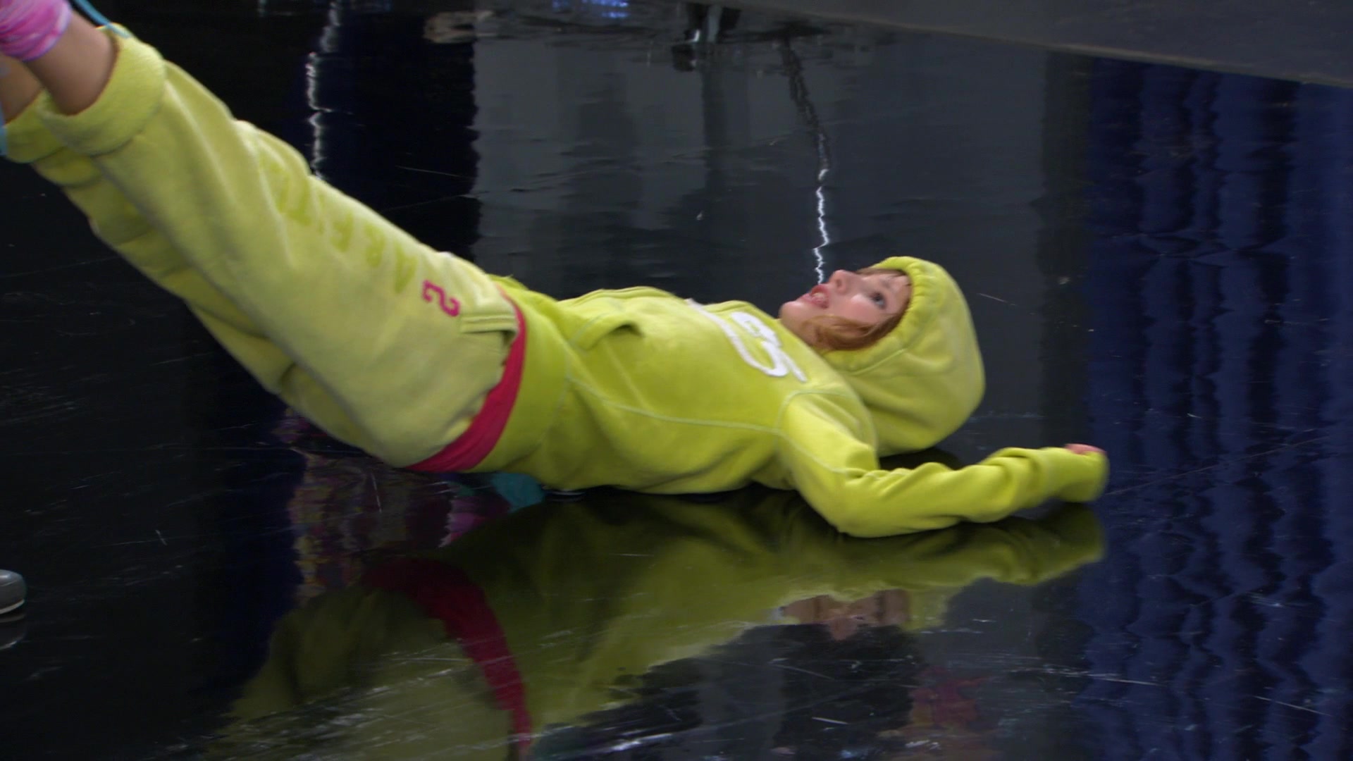 Shake_It_Up_S01E08_1080p_BTD_002210.jpg