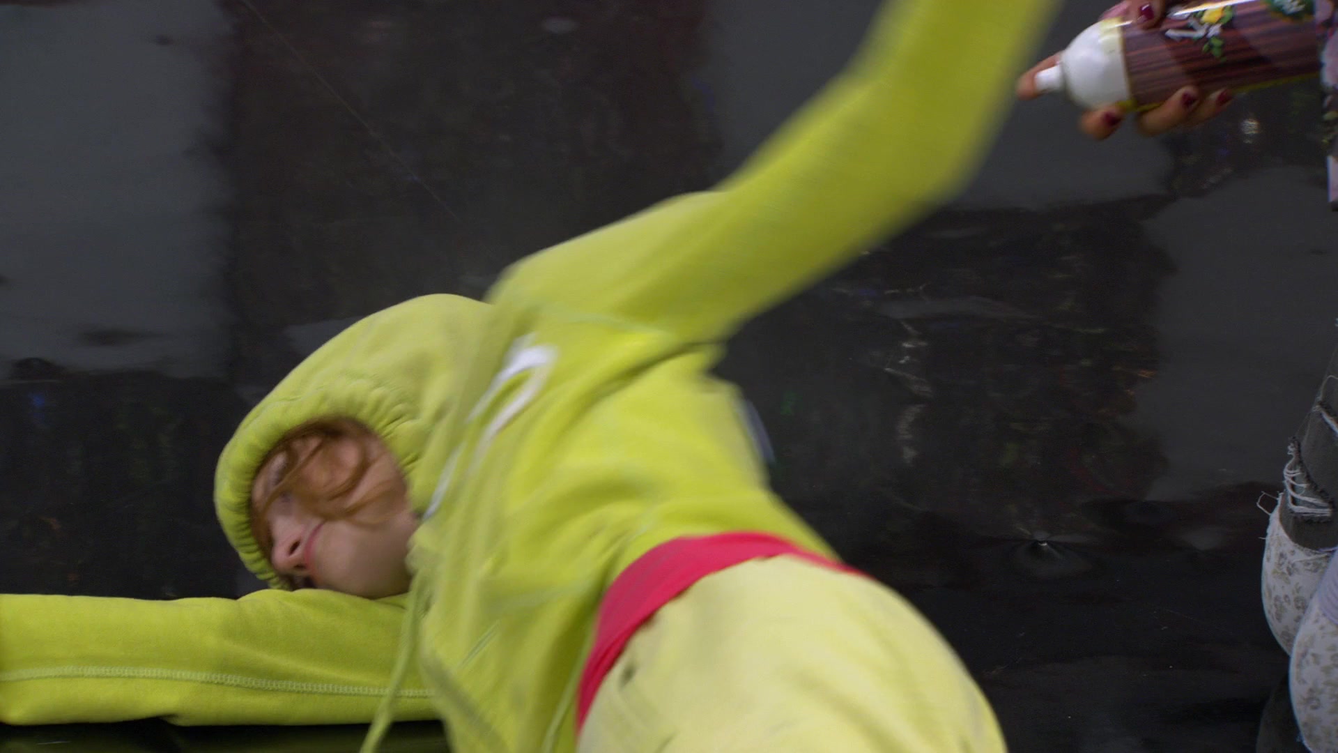 Shake_It_Up_S01E08_1080p_BTD_002310.jpg