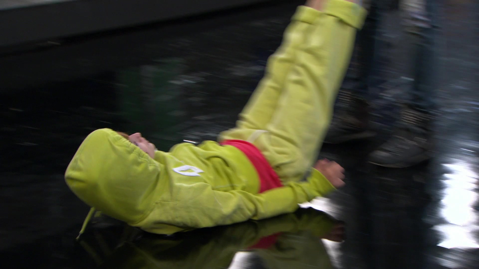 Shake_It_Up_S01E08_1080p_BTD_002351.jpg