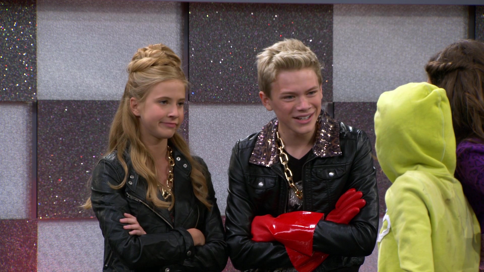 Shake_It_Up_S01E08_1080p_BTD_002431.jpg
