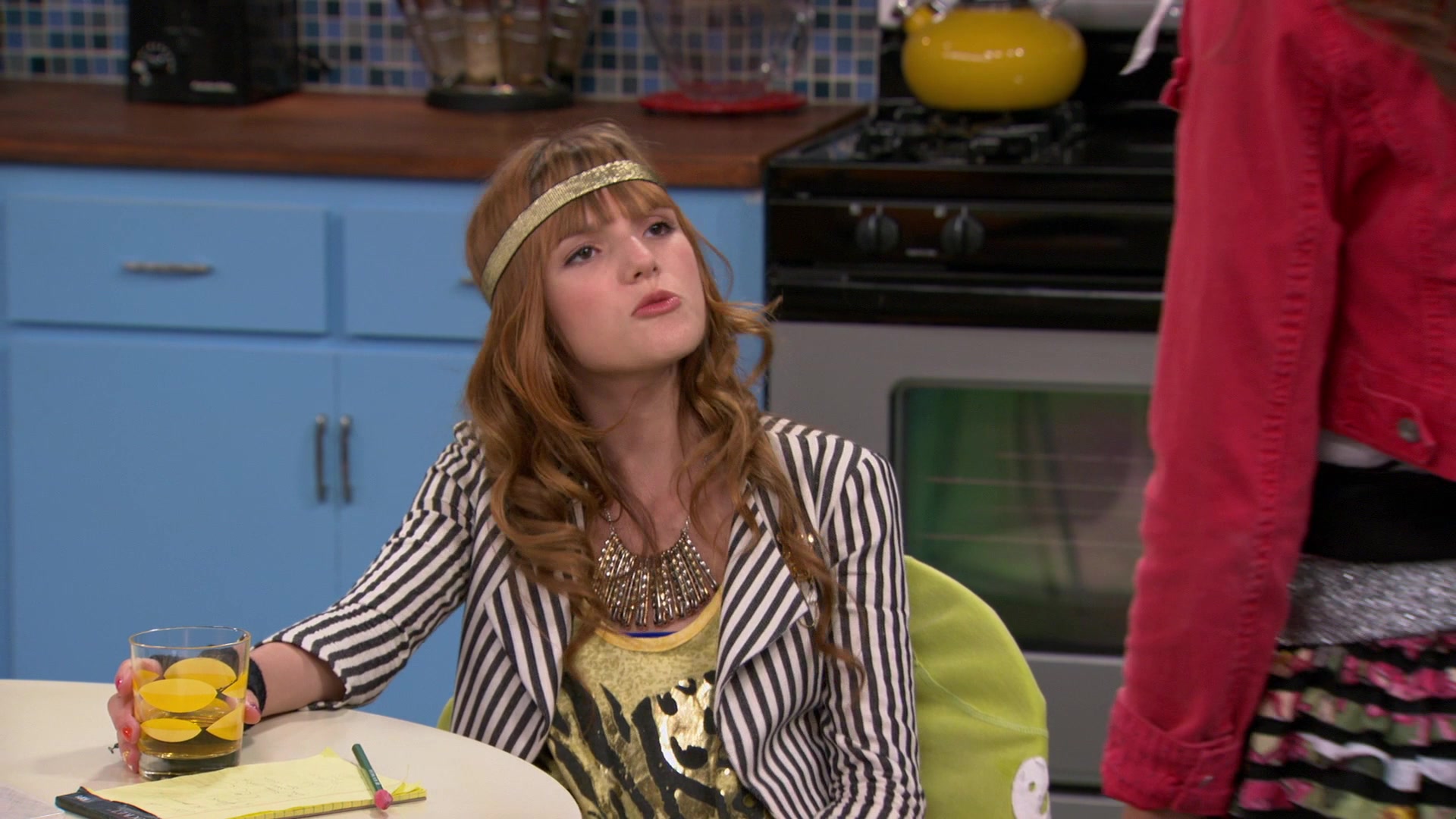 Shake_It_Up_S01E08_1080p_BTD_002505.jpg