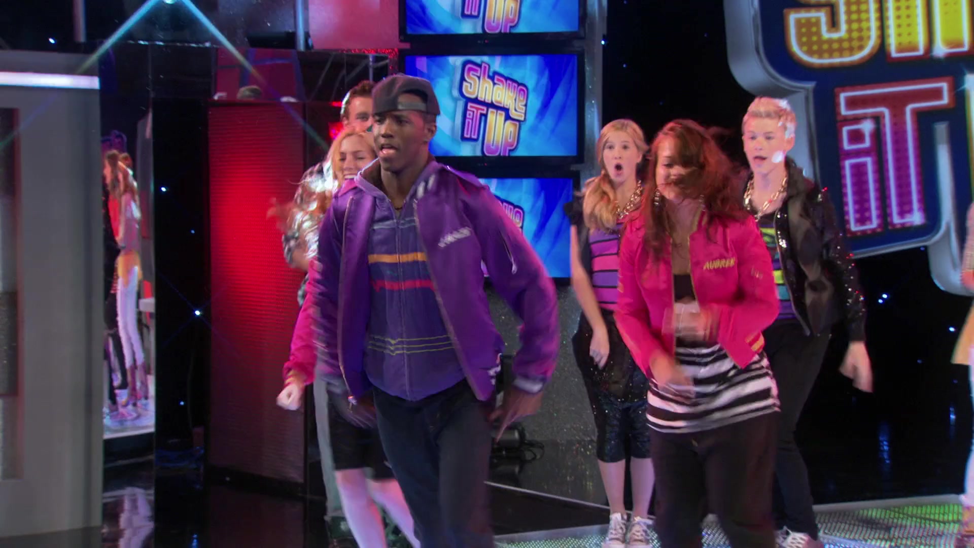 Shake_It_Up_S01E08_1080p_BTD_002663.jpg