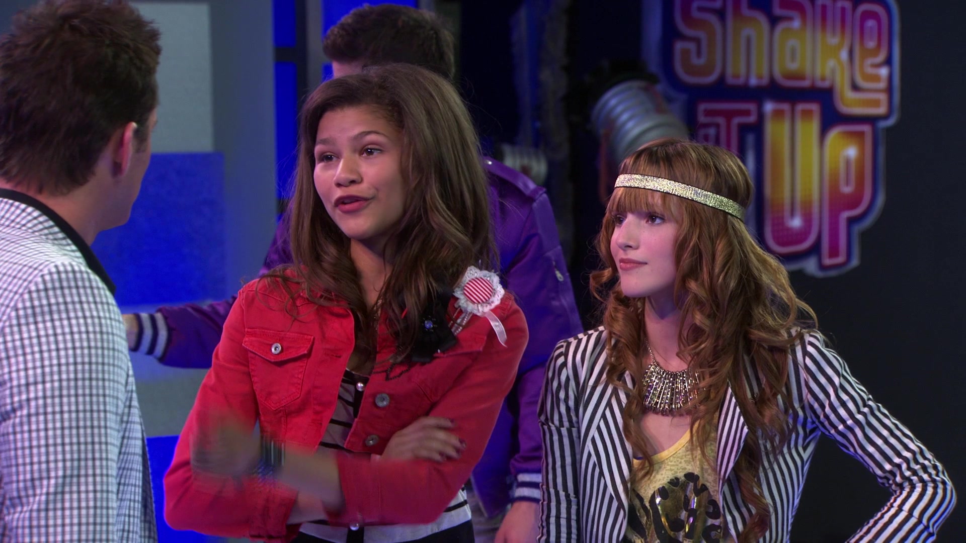 Shake_It_Up_S01E08_1080p_BTD_002817.jpg