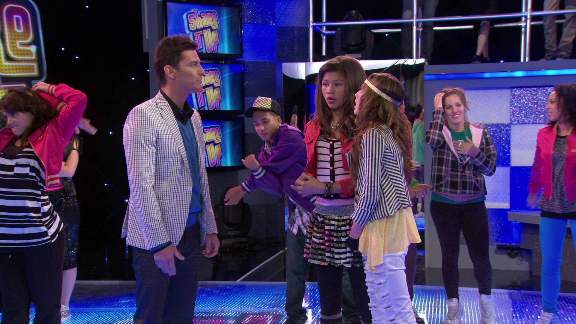Shake_It_Up_S01E08_1080p_BTD_002856.jpg