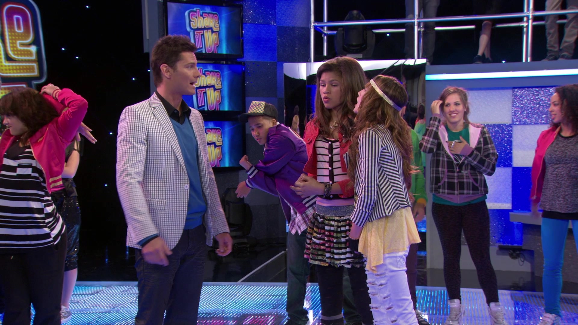 Shake_It_Up_S01E08_1080p_BTD_002857.jpg