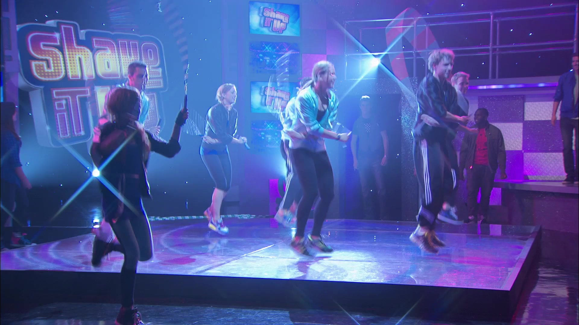 Shake_It_Up_S01E09_1080p_BTD_000066.jpg