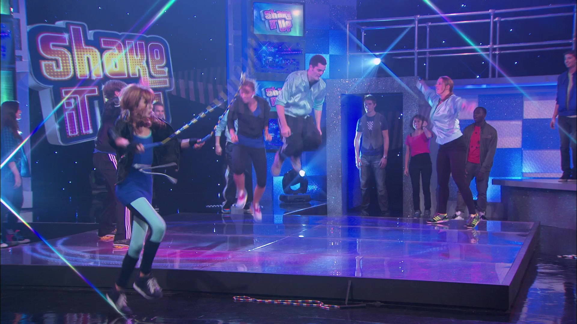 Shake_It_Up_S01E09_1080p_BTD_000116.jpg