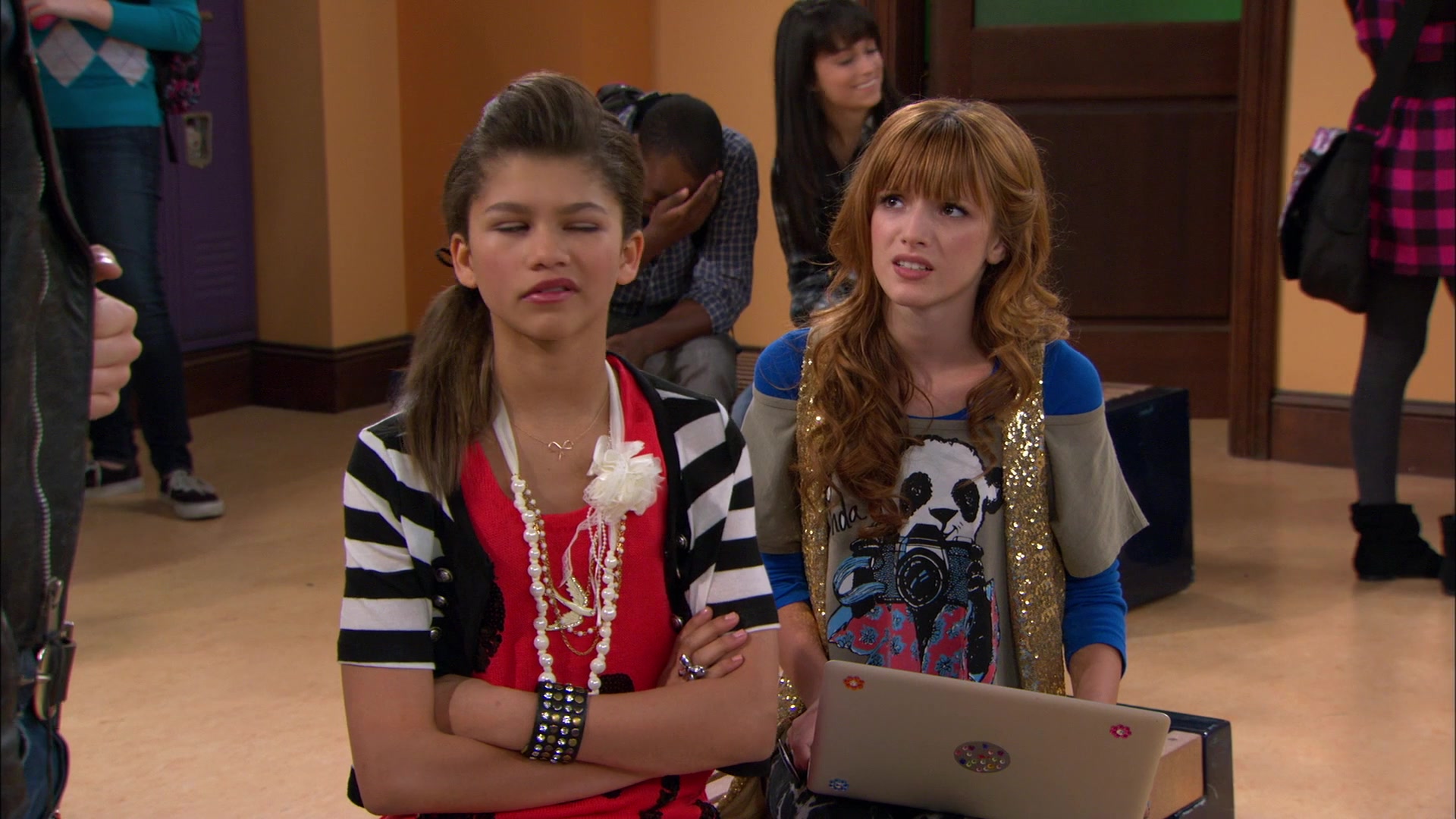 Shake_It_Up_S01E09_1080p_BTD_000394.jpg Shake_It_Up_S01E09_1080p_BTD_000394.jpg