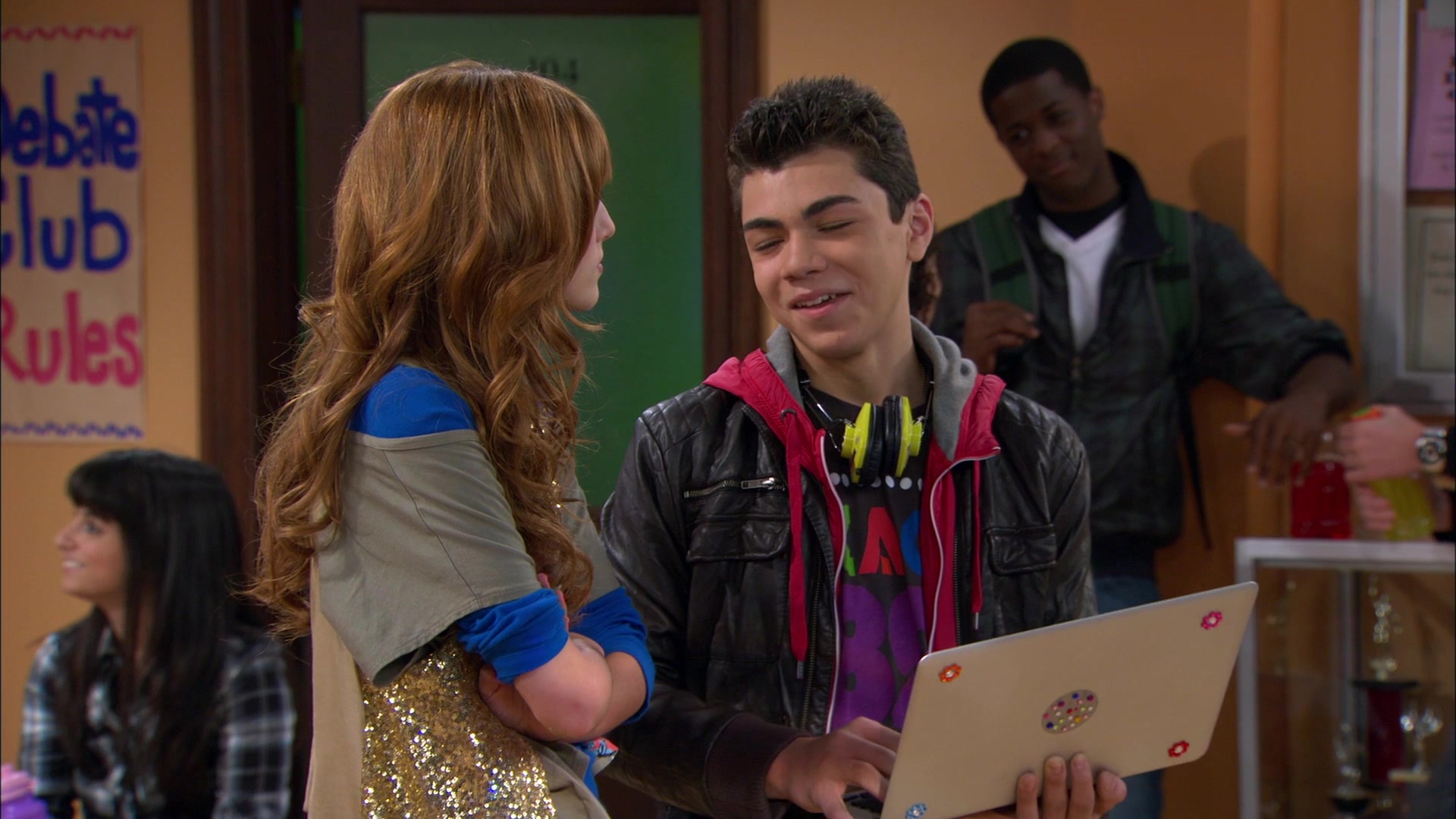 Shake_It_Up_S01E09_1080p_BTD_000510.jpg Shake_It_Up_S01E09_1080p_BTD_000510.jpg