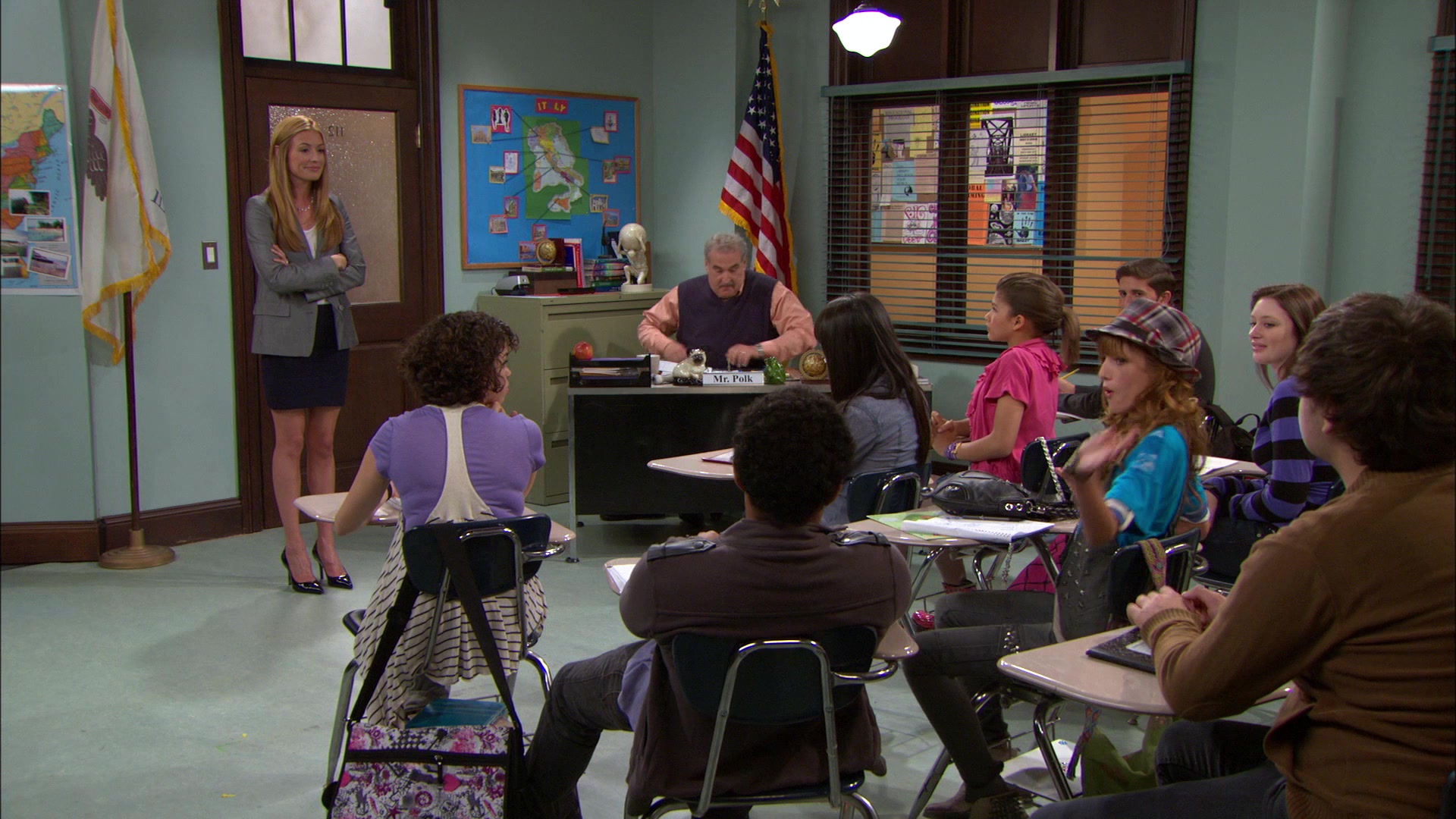 Shake_It_Up_S01E09_1080p_BTD_000939.jpg