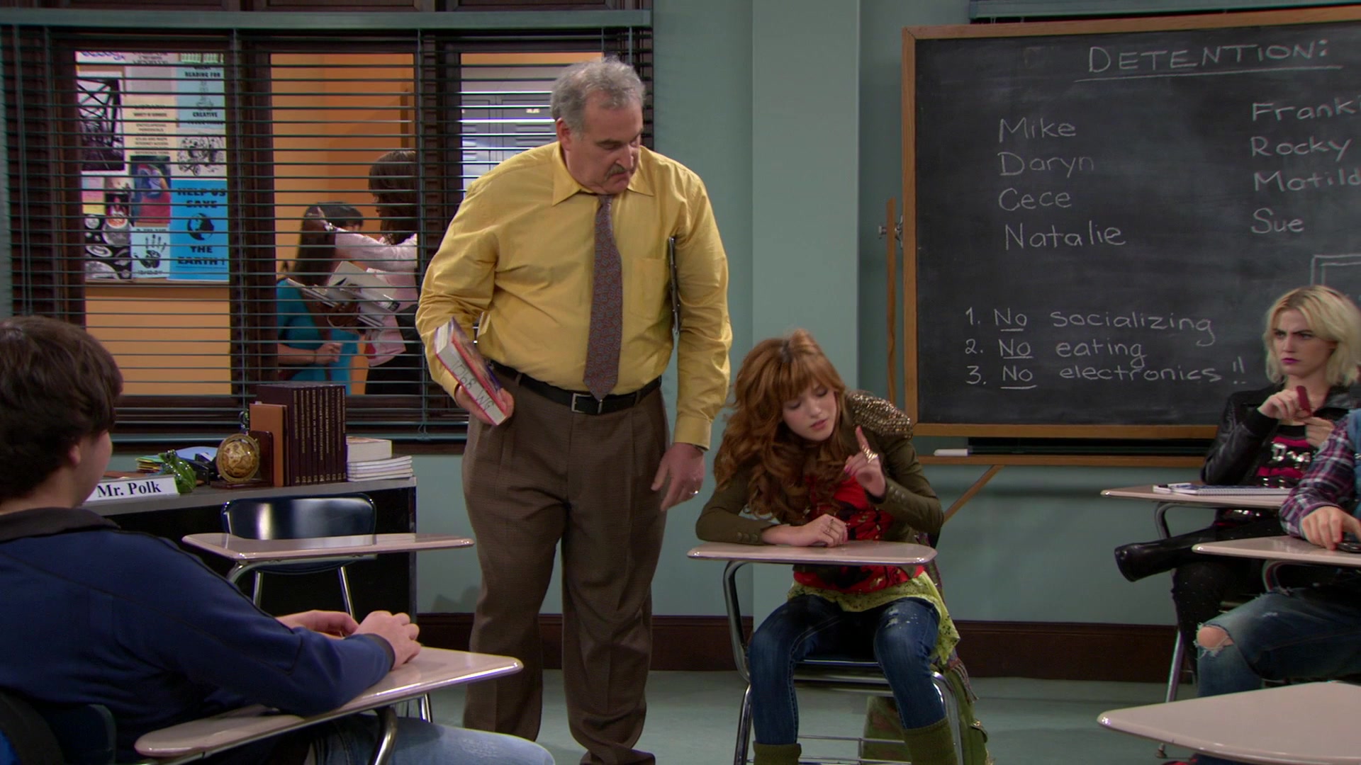 Shake_It_Up_S01E09_1080p_BTD_001220.jpg