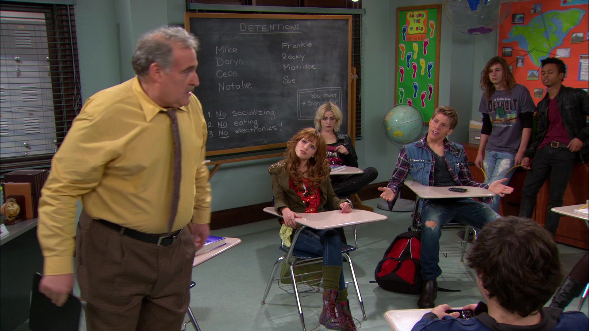 Shake_It_Up_S01E09_1080p_BTD_001261.jpg