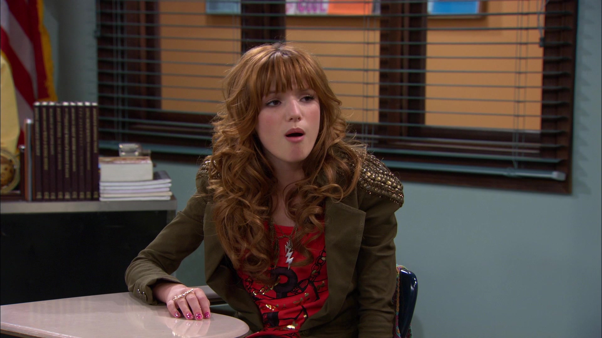 Shake_It_Up_S01E09_1080p_BTD_001354.jpg