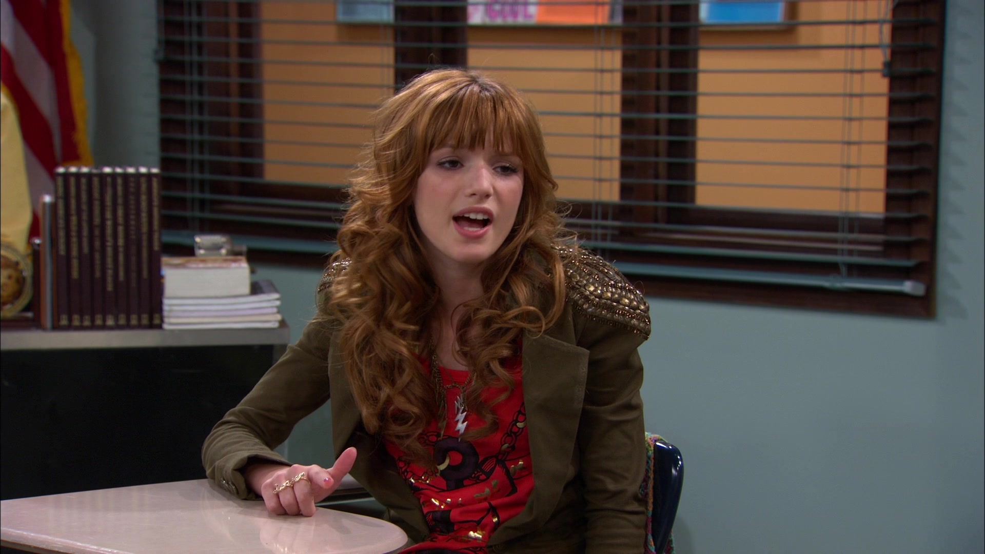 Shake_It_Up_S01E09_1080p_BTD_001359.jpg