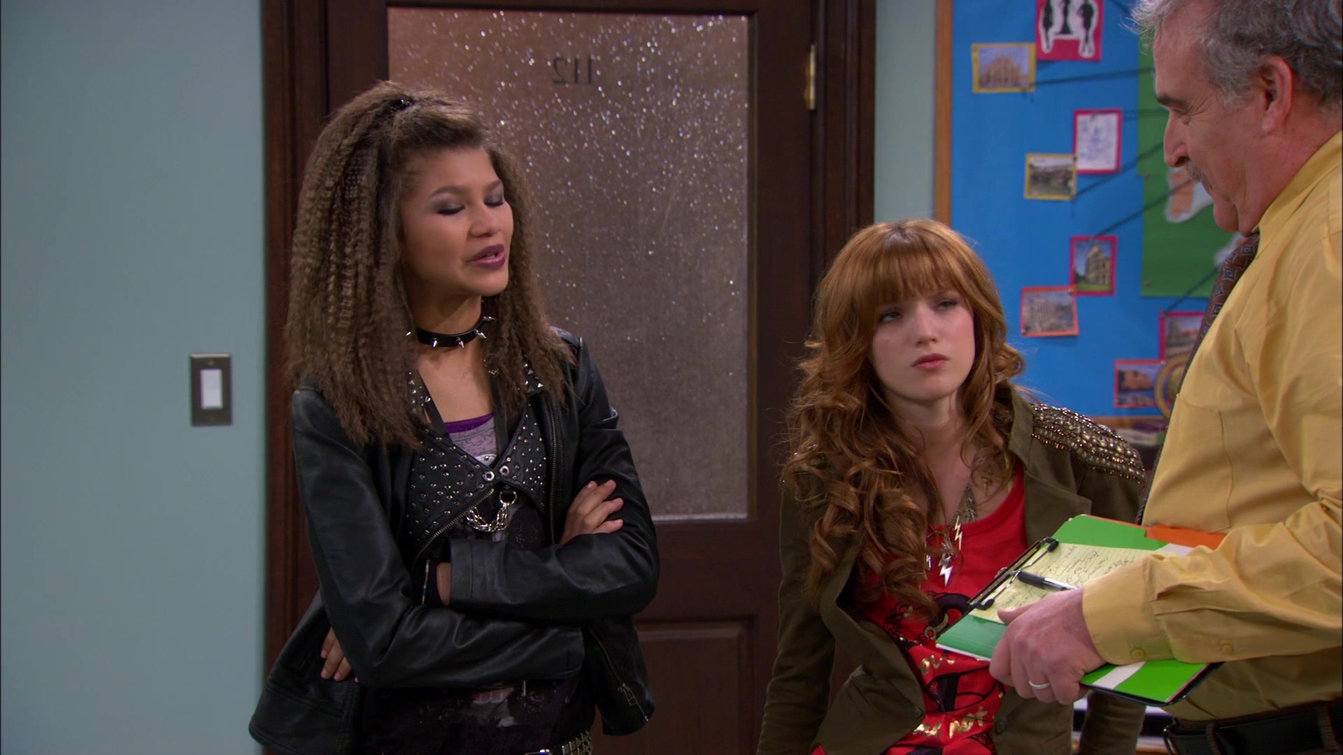 Shake_It_Up_S01E09_1080p_BTD_001476.jpg