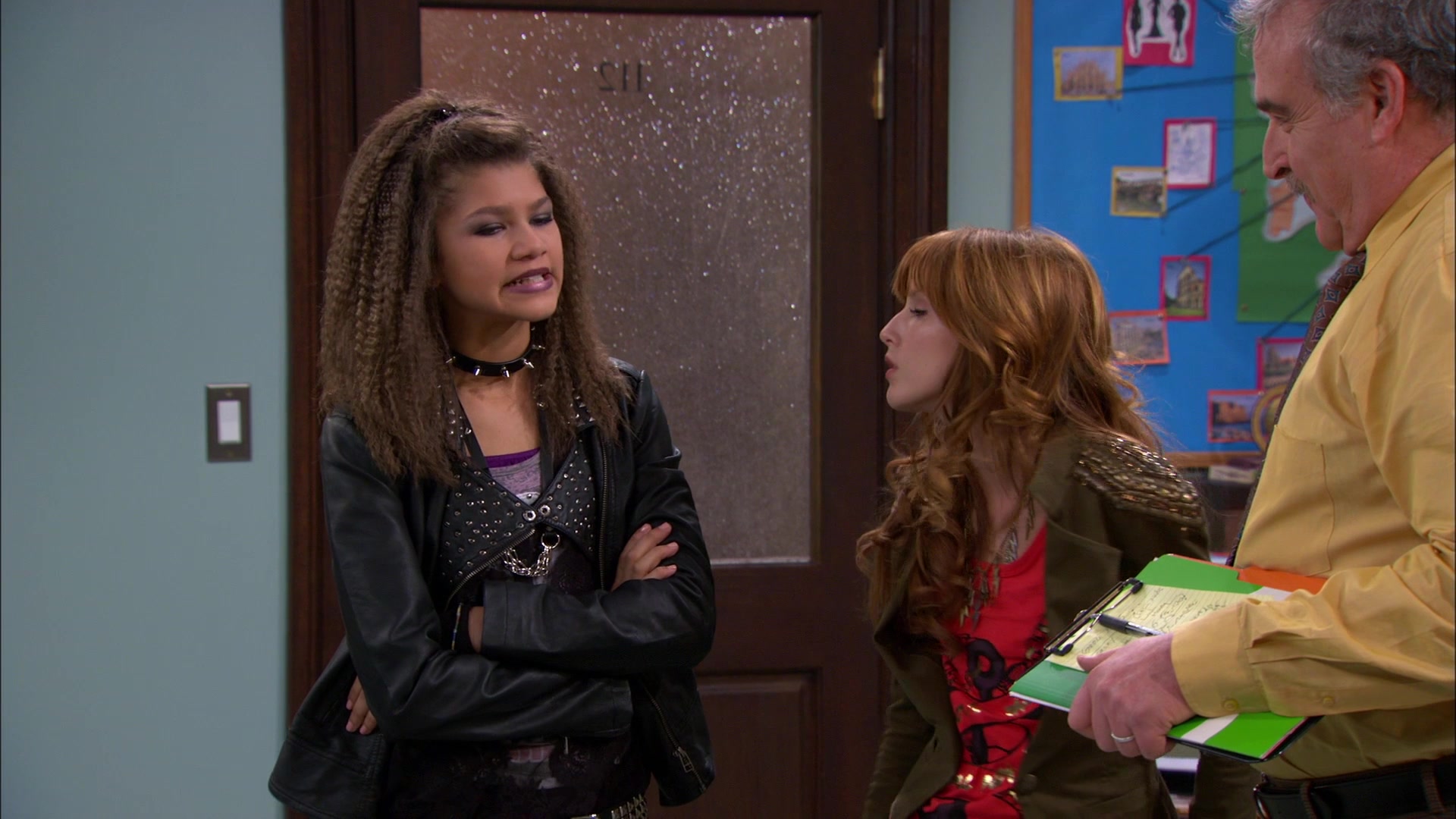Shake_It_Up_S01E09_1080p_BTD_001477.jpg