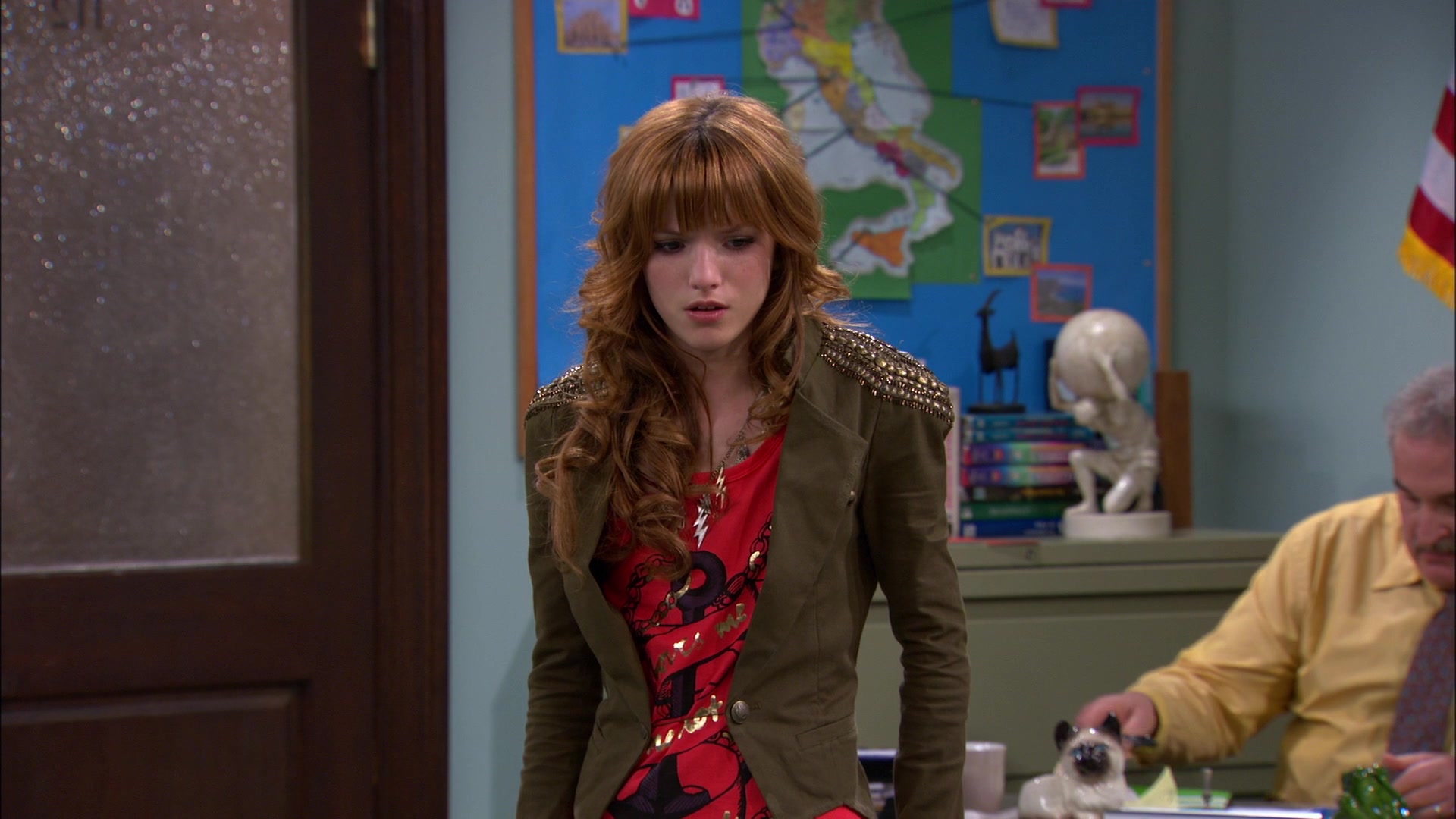 Shake_It_Up_S01E09_1080p_BTD_001552.jpg