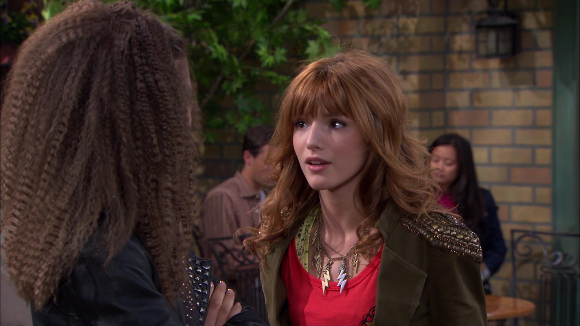 Shake_It_Up_S01E09_1080p_BTD_001793.jpg