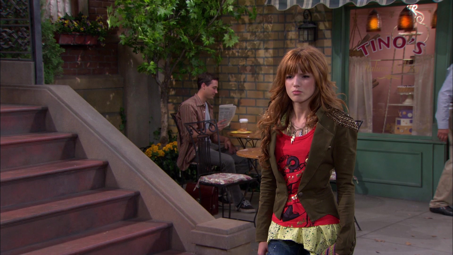 Shake_It_Up_S01E09_1080p_BTD_001845.jpg
