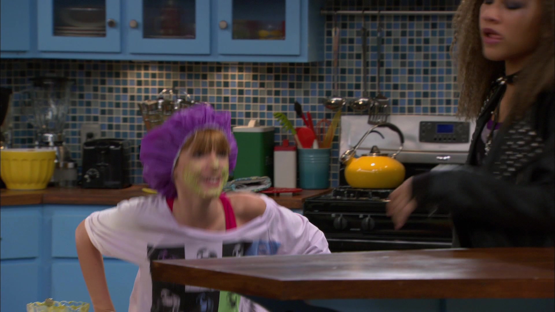 Shake_It_Up_S01E09_1080p_BTD_001888.jpg