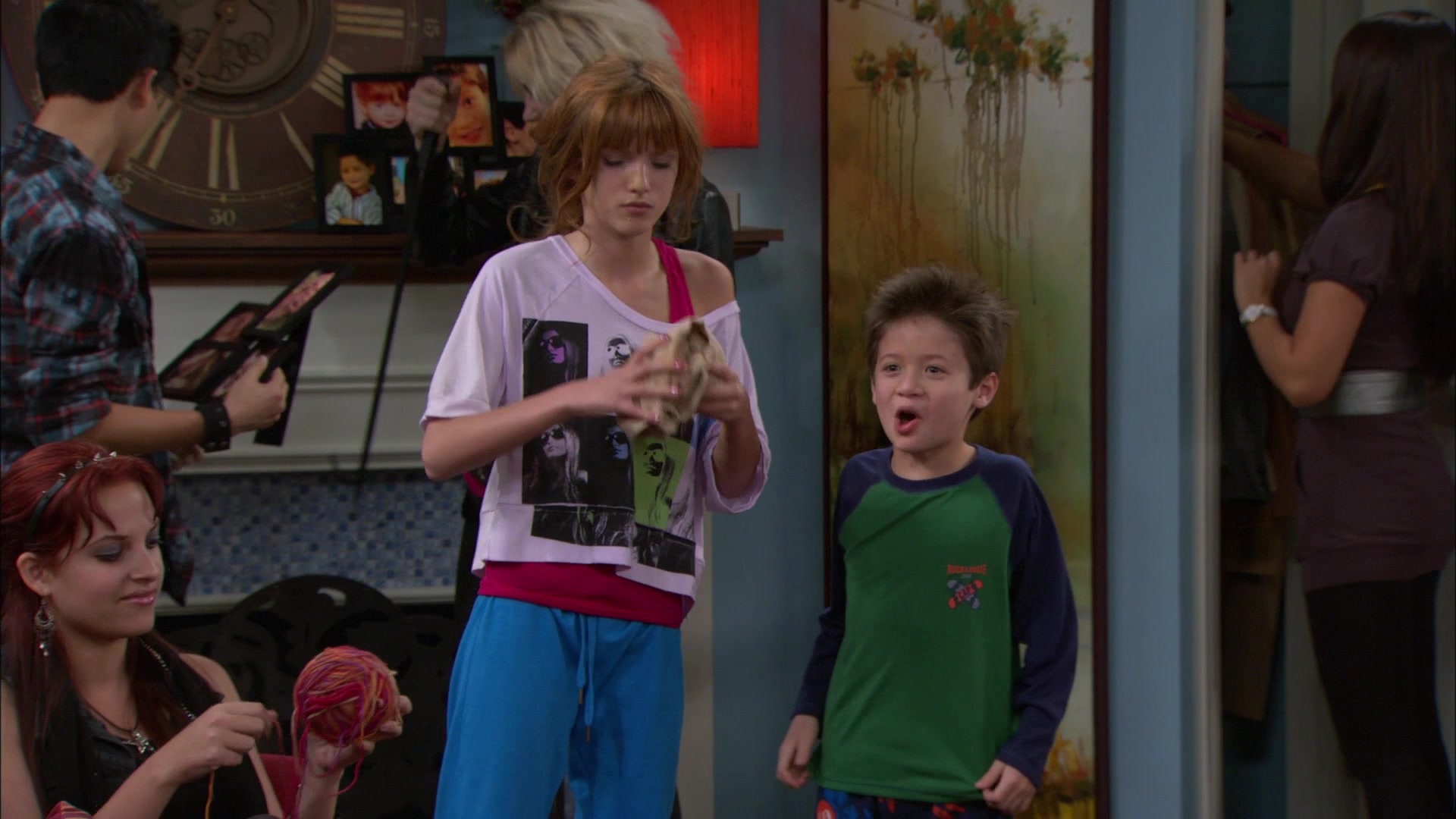 Shake_It_Up_S01E09_1080p_BTD_002044.jpg Shake_It_Up_S01E09_1080p_BTD_002044.jpg